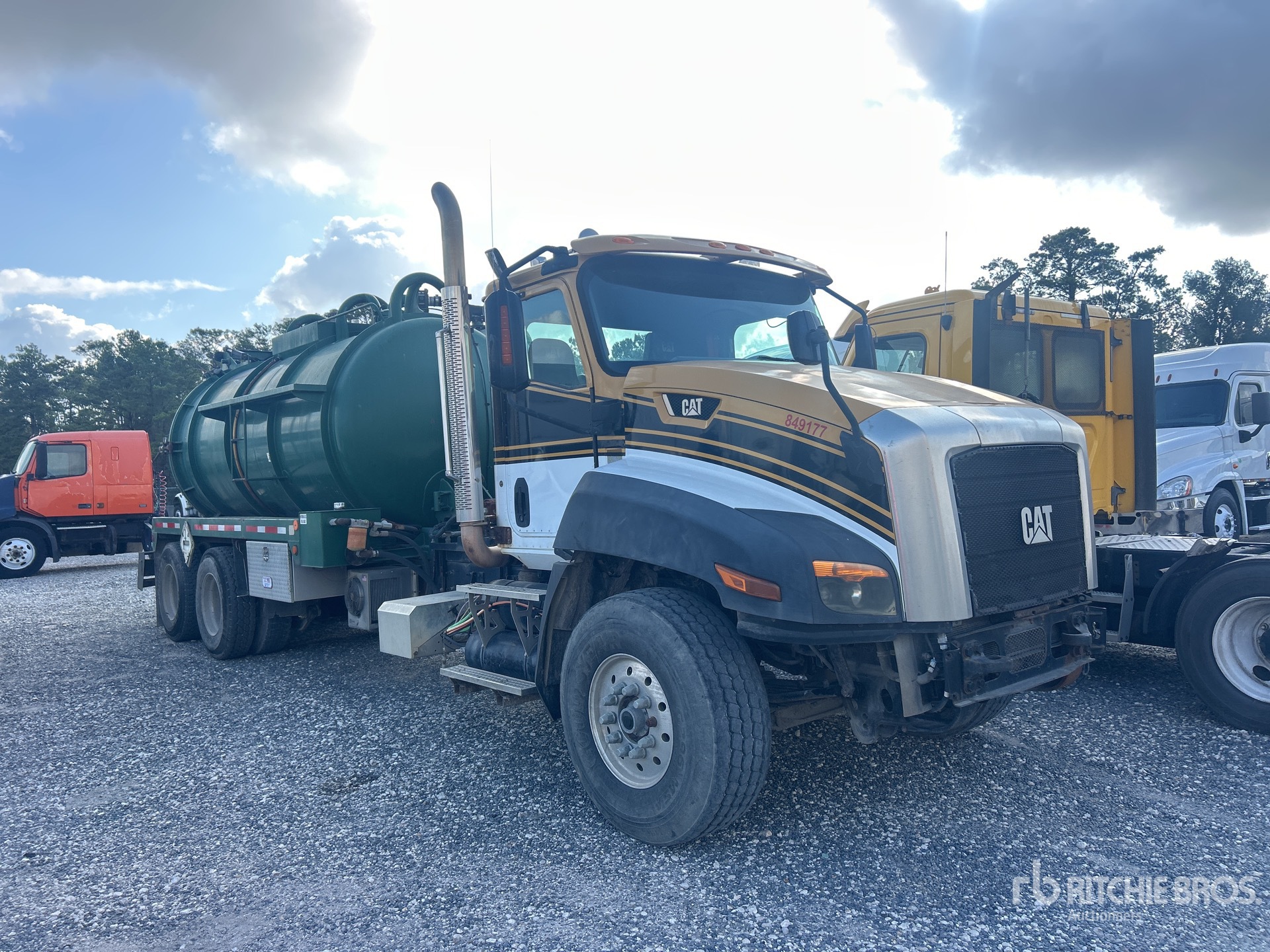 2014 Caterpillar 660S