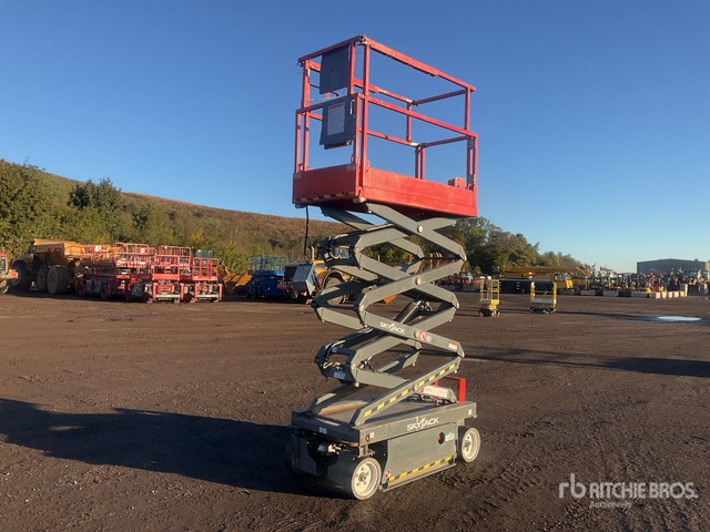 2016 Skyjack SJIII3219 Scissor Lift
