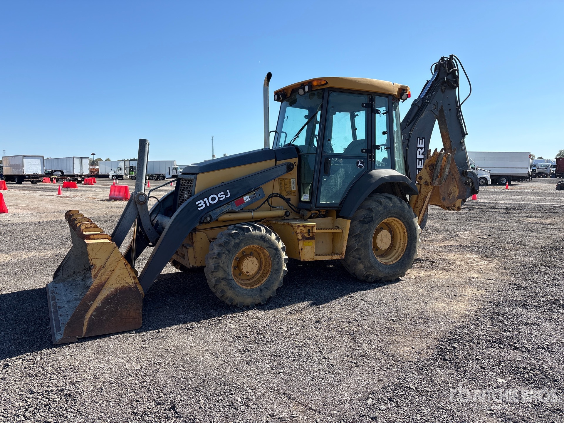 Photo of 2011 John Deere 310SJ