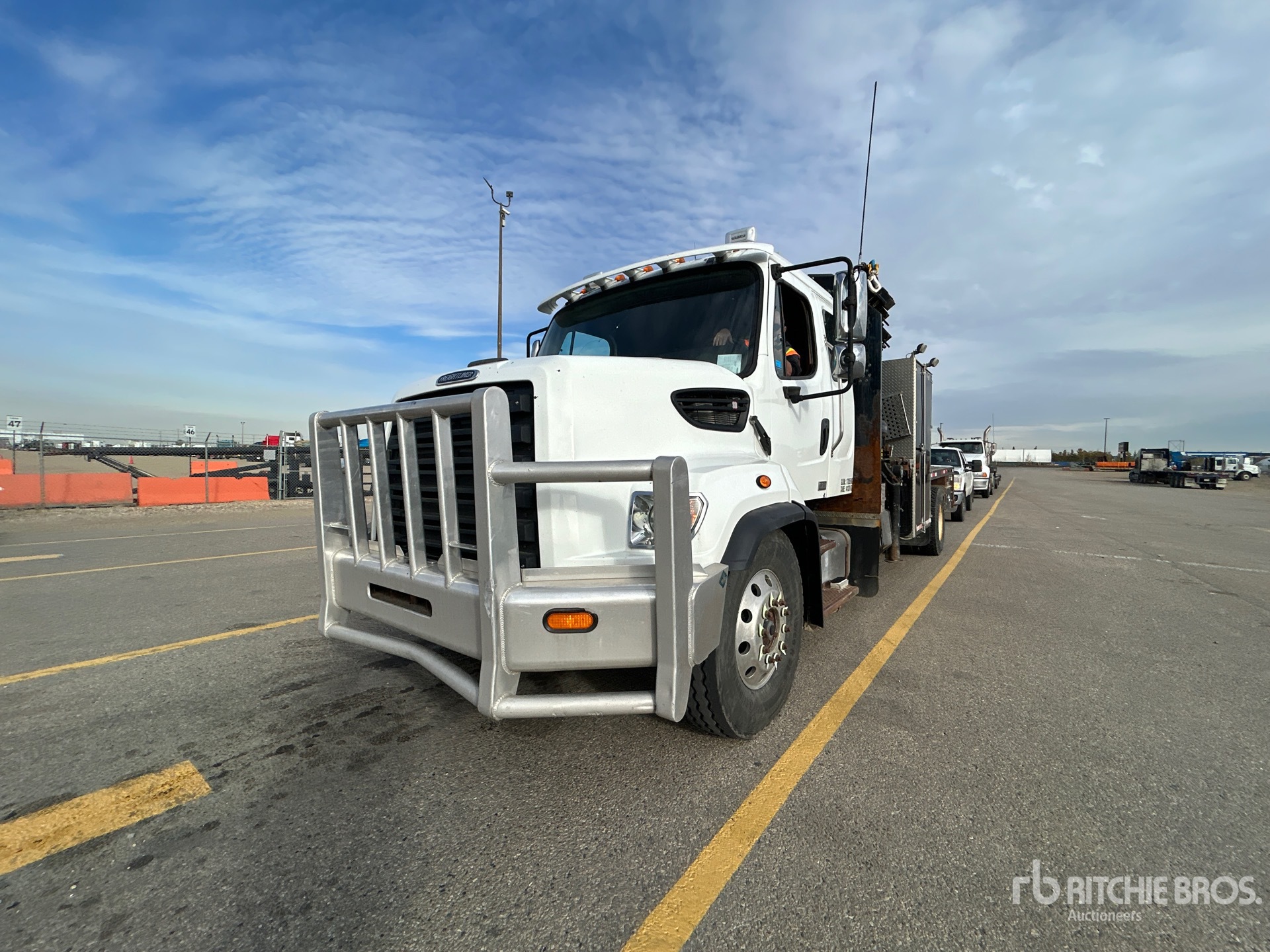 2013 Freightliner 108SD