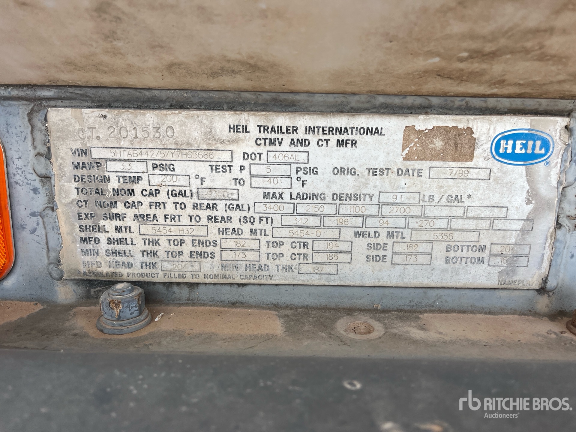 2000 Heil 9350 gal T/A