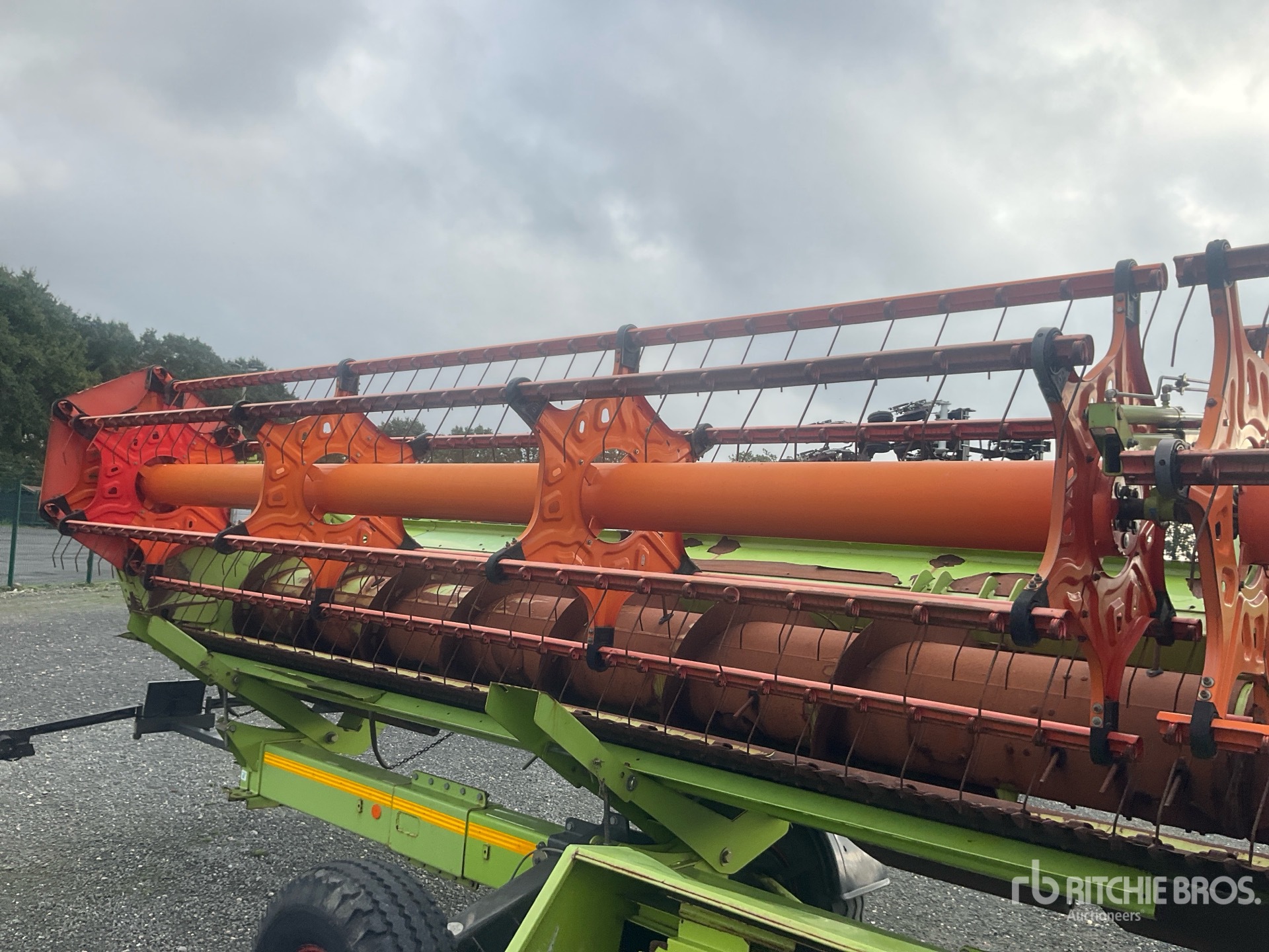 2012 Claas 1050