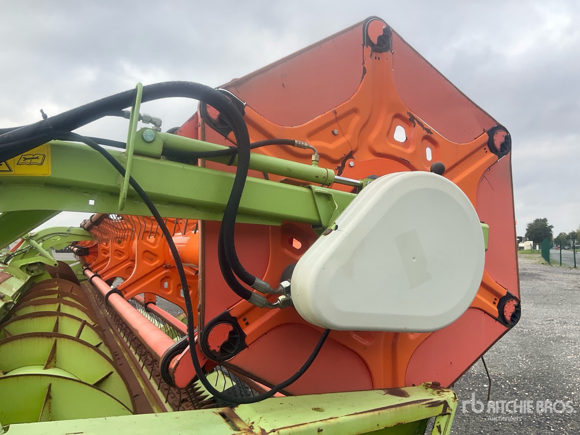 2012 Claas 1050
