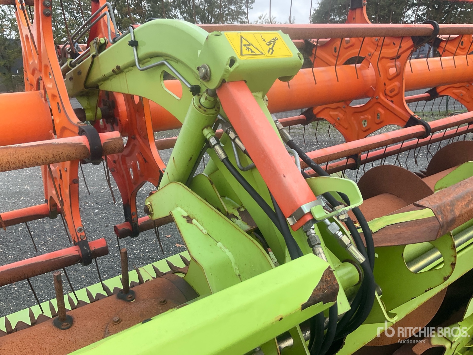 2012 Claas 1050