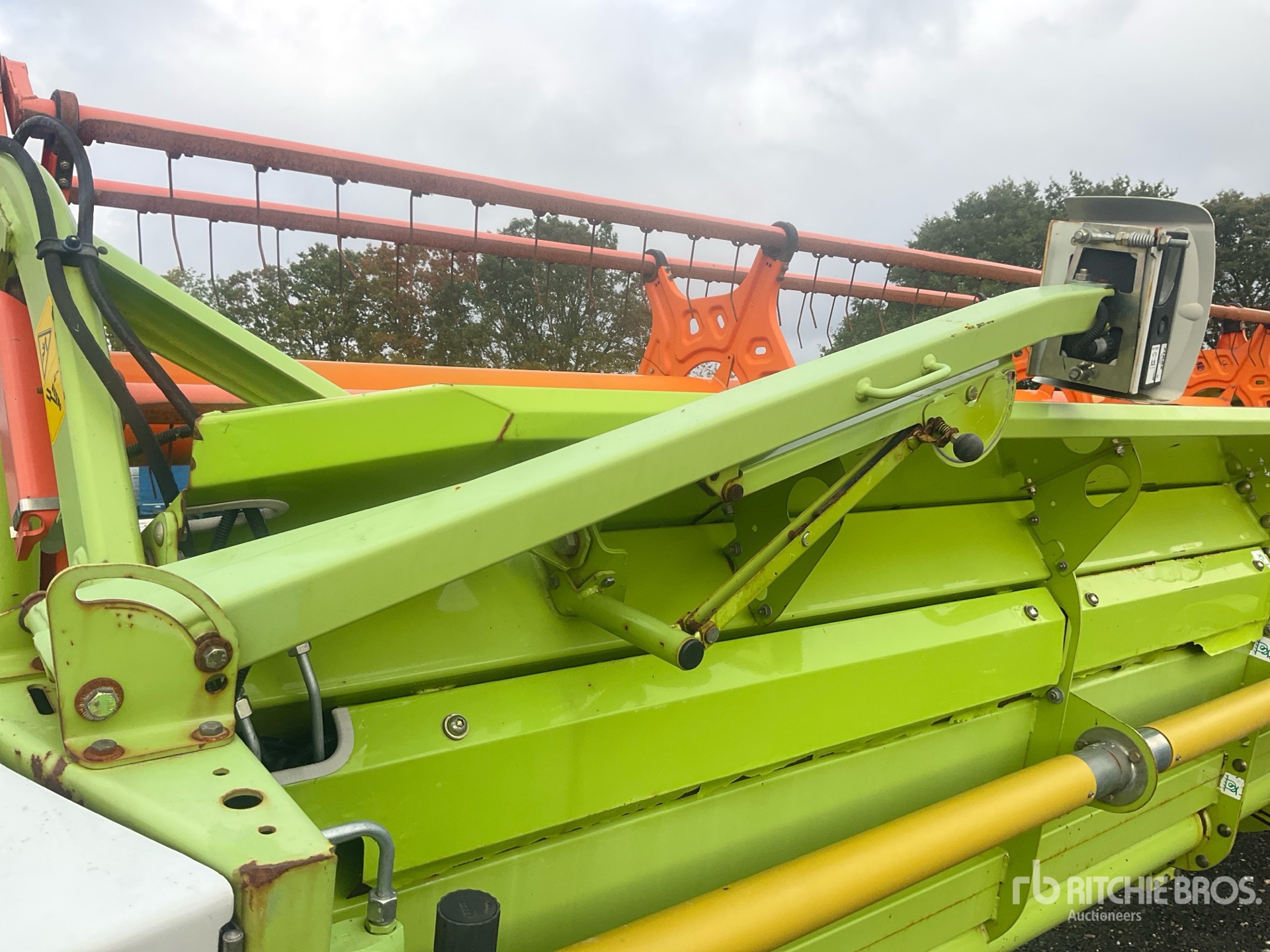 2012 Claas 1050