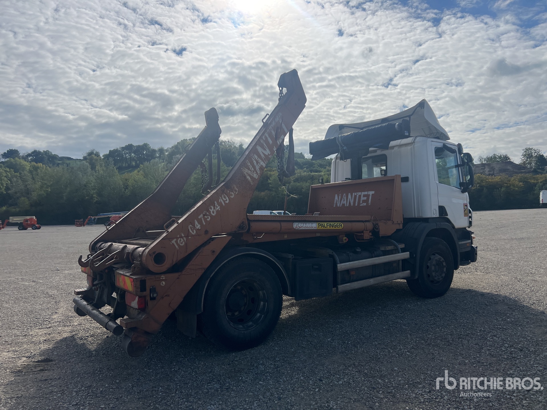2011 Scania P400