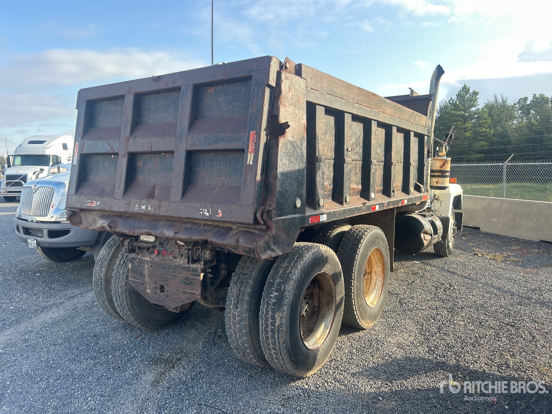 1993 Mack 6X4