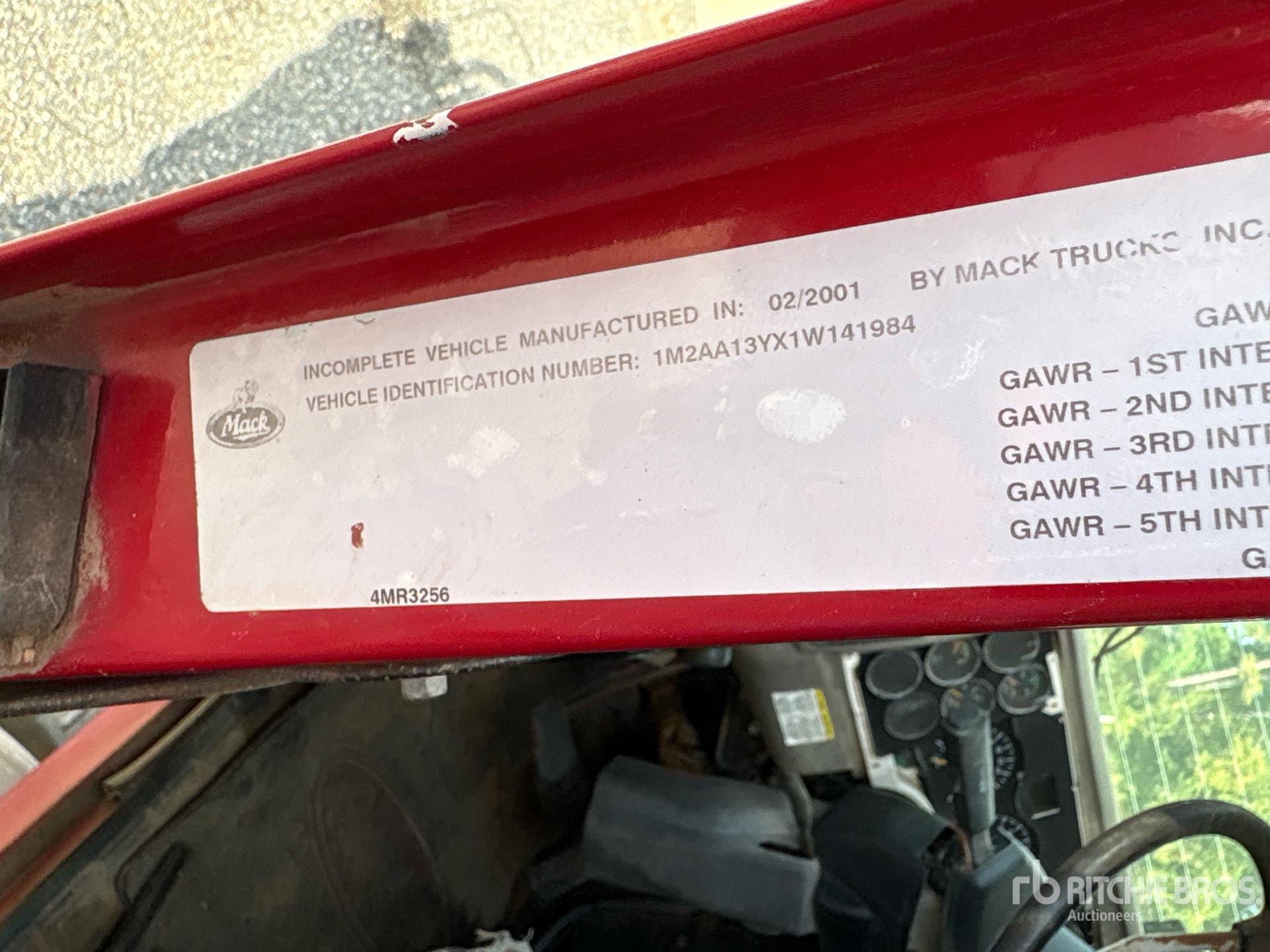 2001 Mack CH613