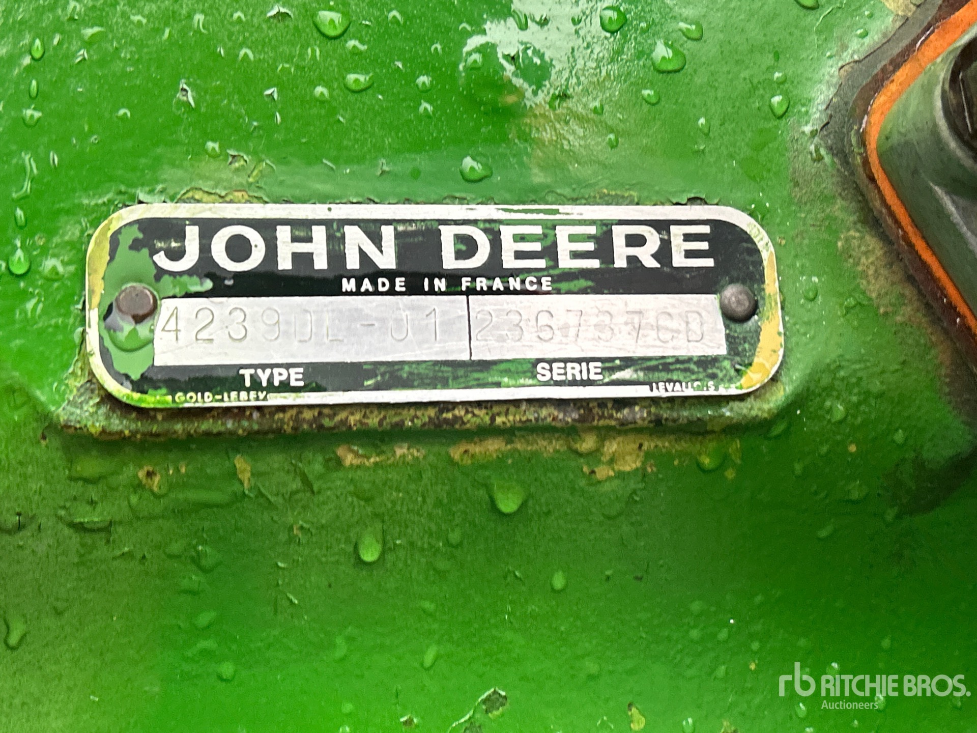 1977 John Deere 2130