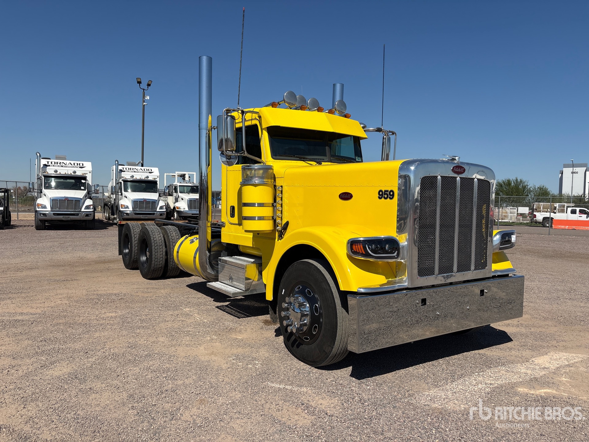 2022 Peterbilt 389