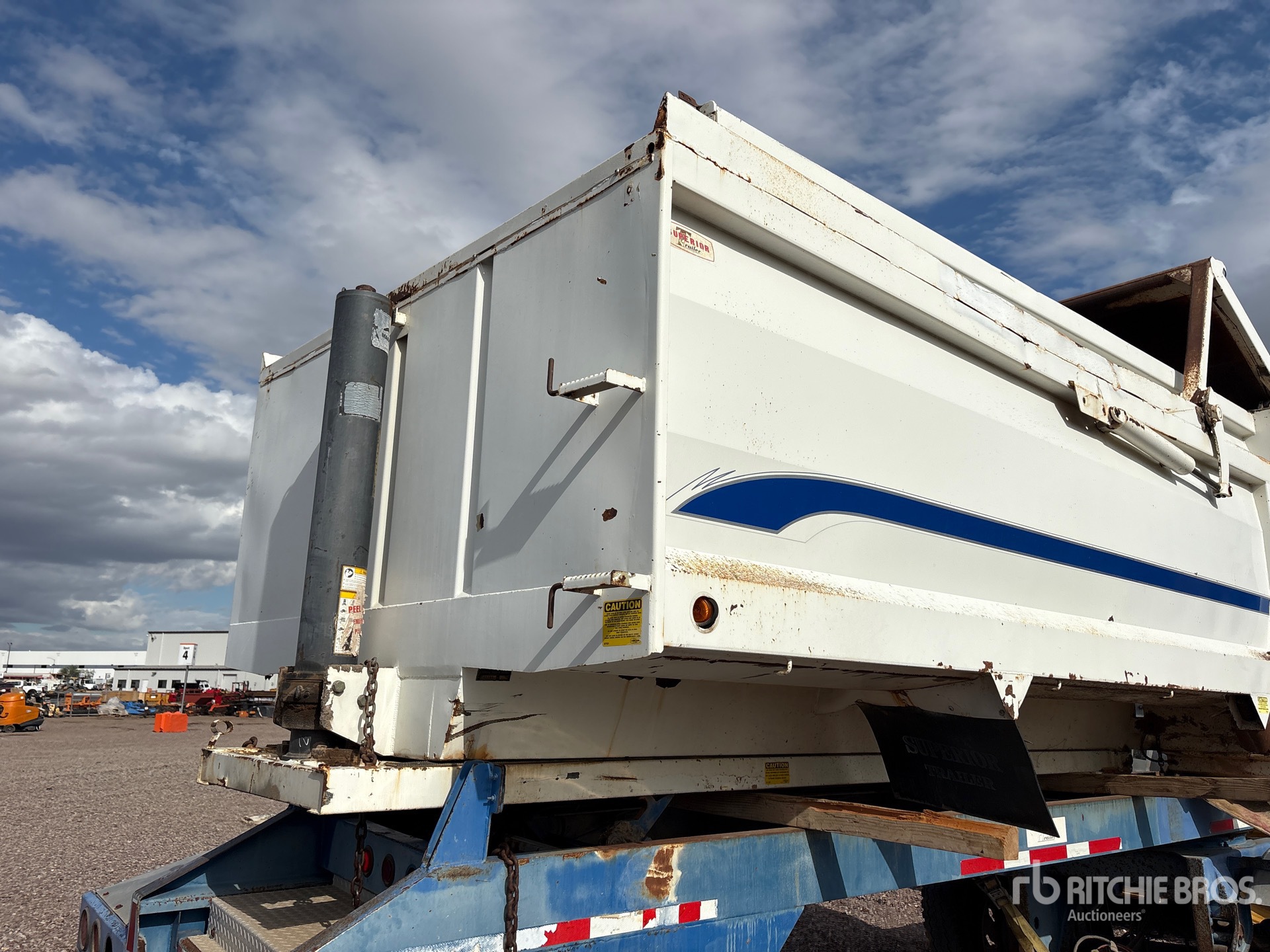 2004 Superior 2/AXLE ROLLBACK