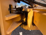 Chassis with Clavijas centrales de articulación
