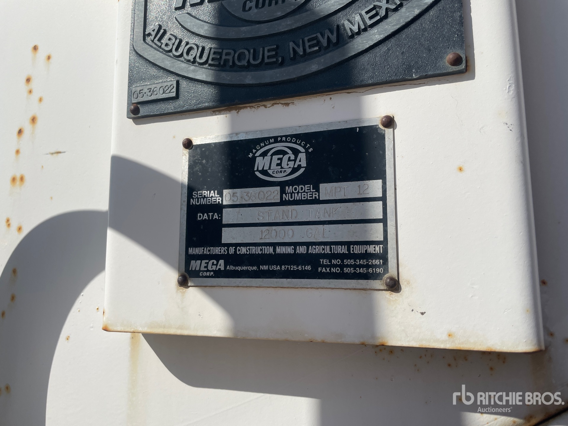 Photo of 2005 Mega 12000 gal