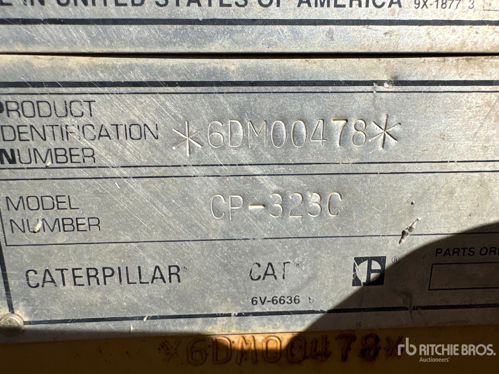 2001 Caterpillar CP-323C