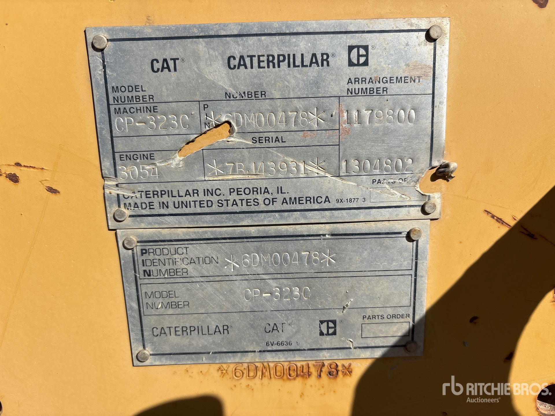 2001 Caterpillar CP-323C
