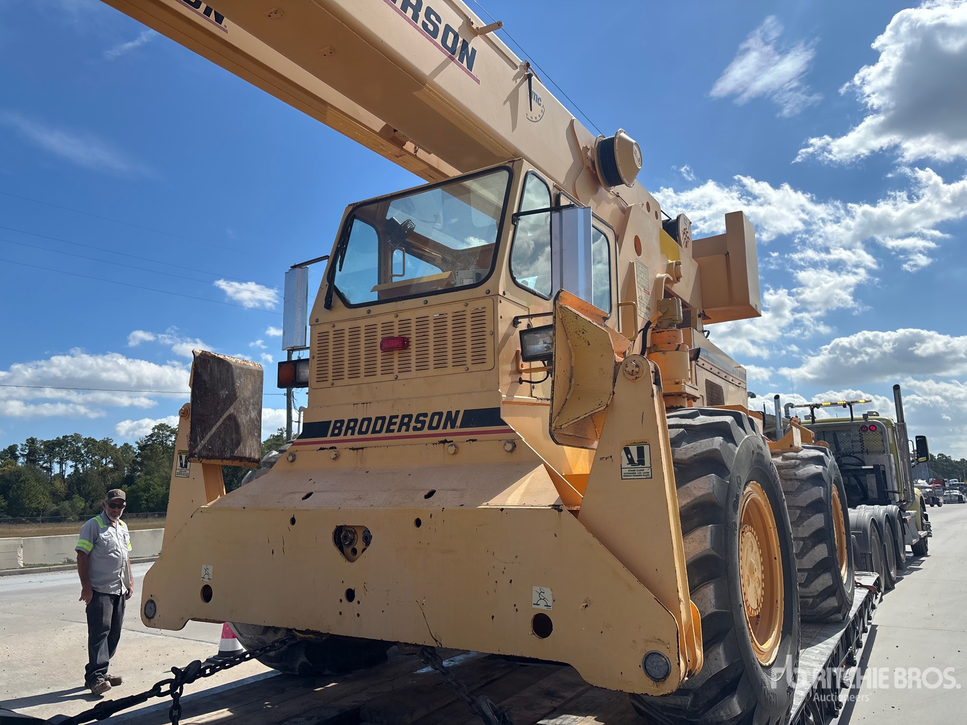 2013 Broderson RT-300-2G