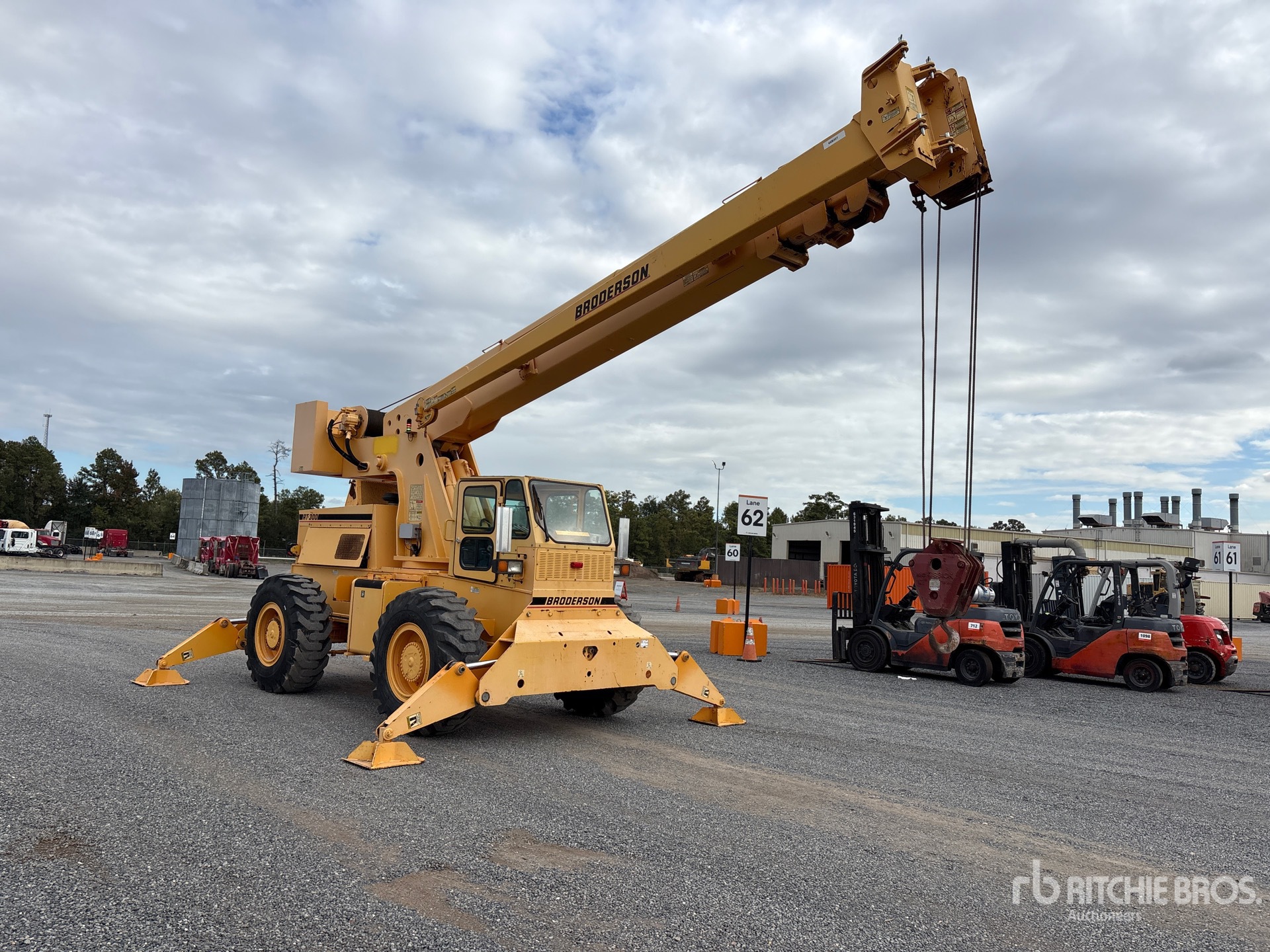 2013 Broderson RT-300-2G