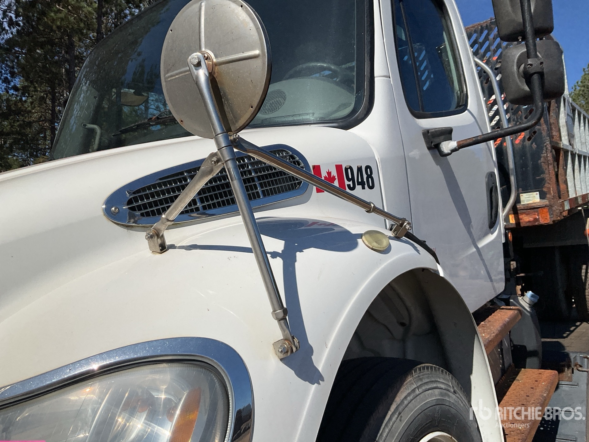 2017 Freightliner M2 106