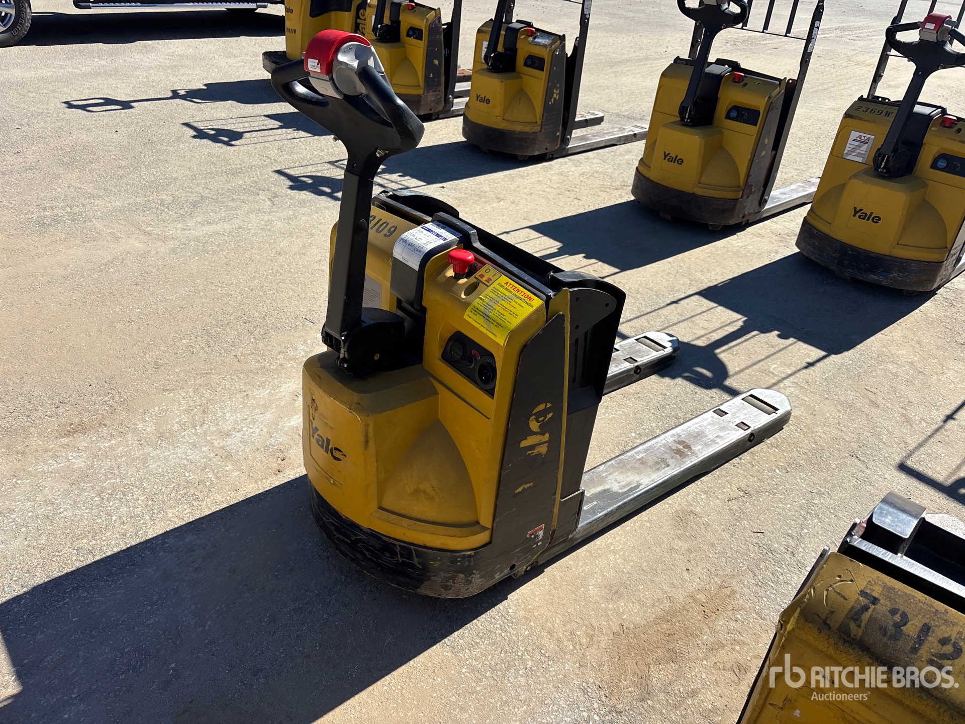 2019 Yale MPB045