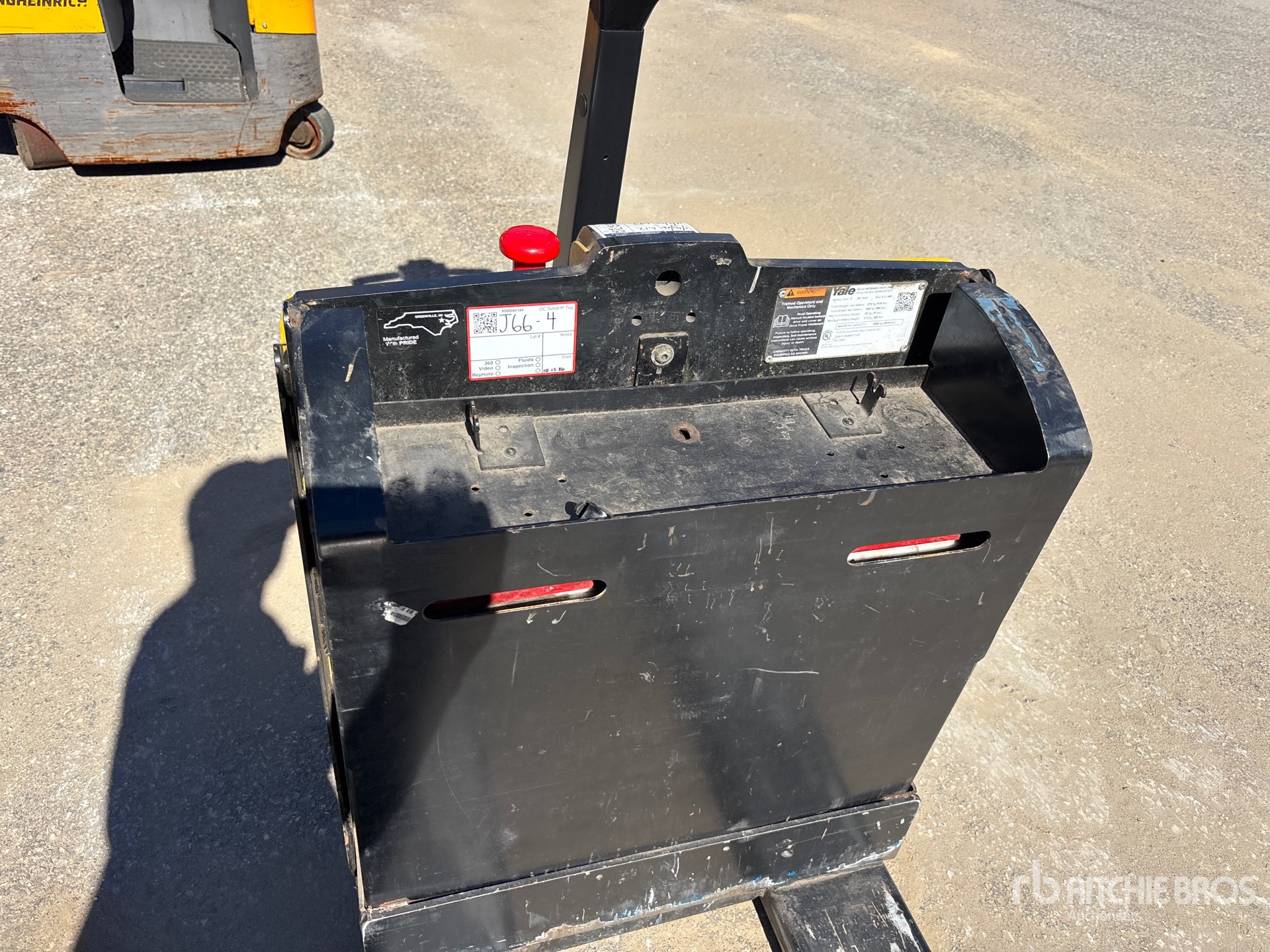 2019 Yale MPB045