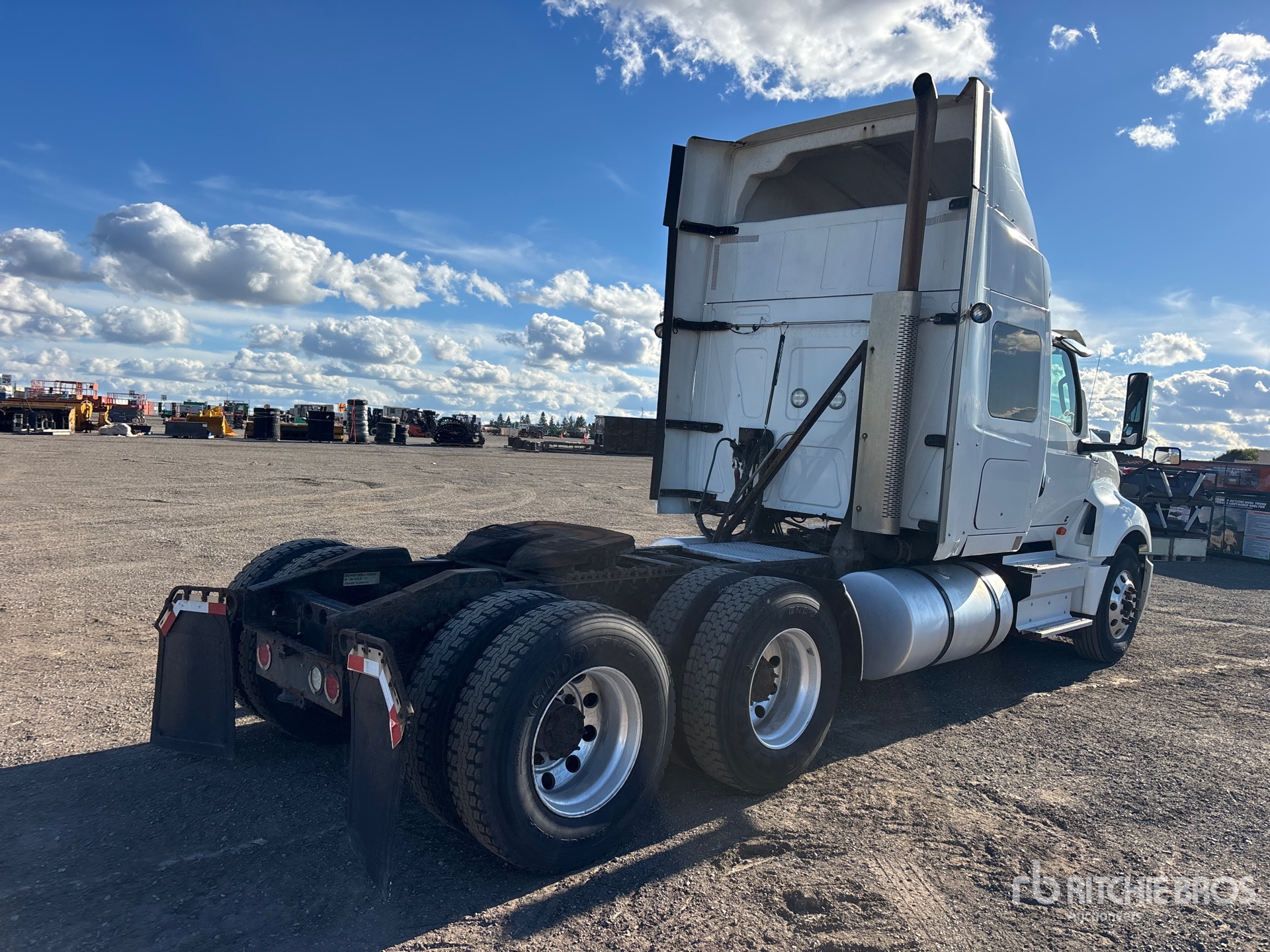 2019 International LT625