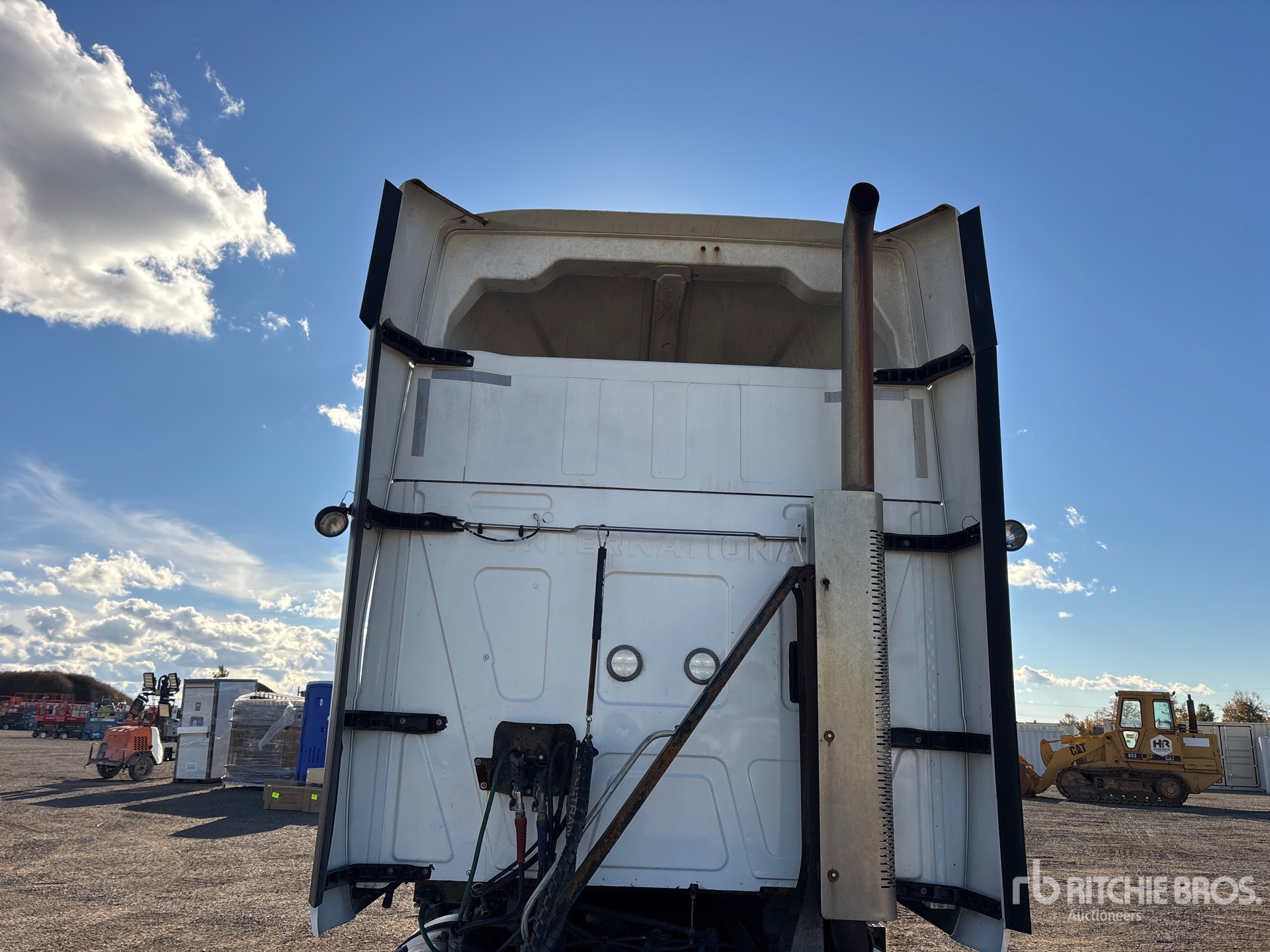 2019 International LT625