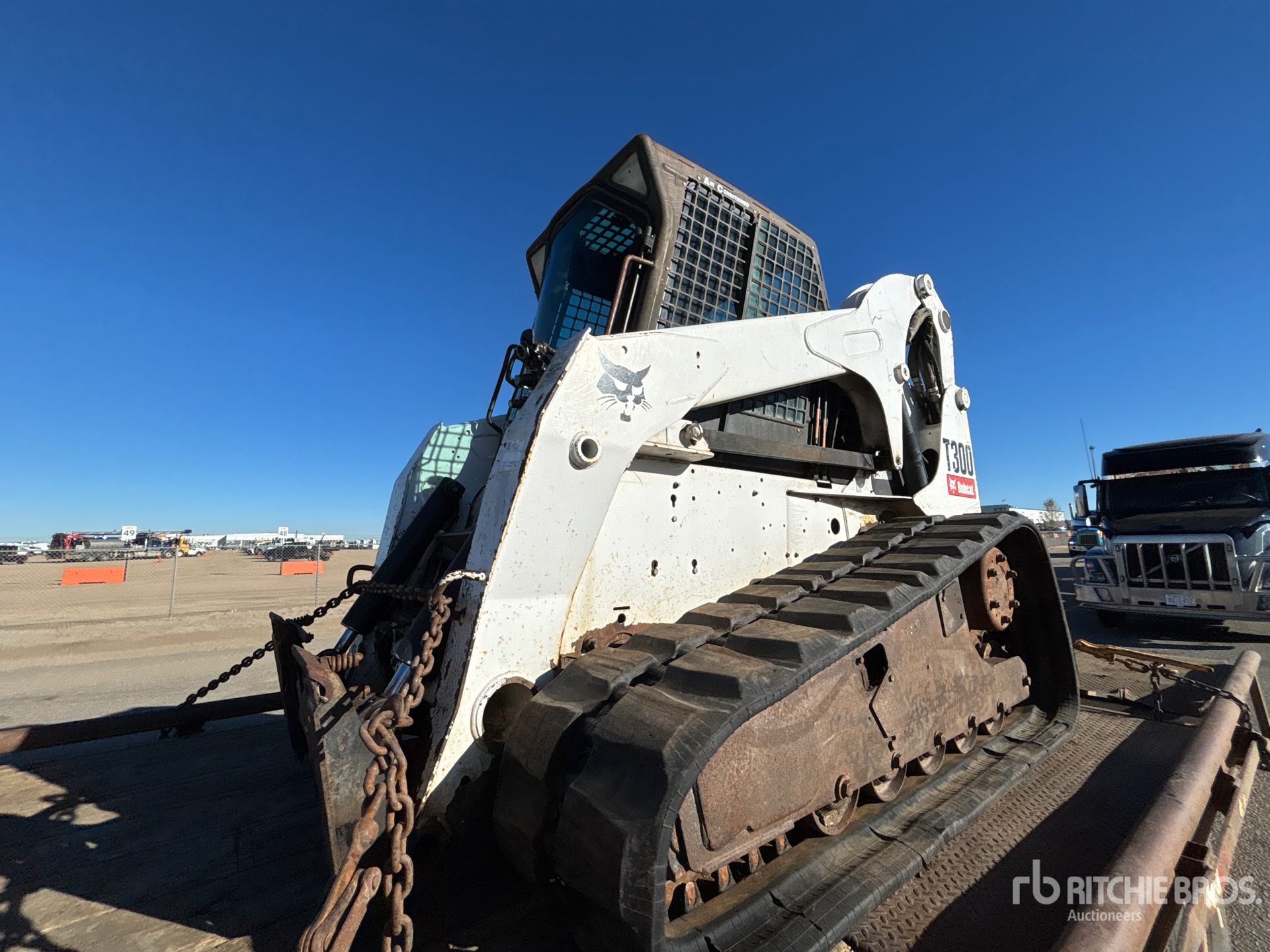 2001 Bobcat T300