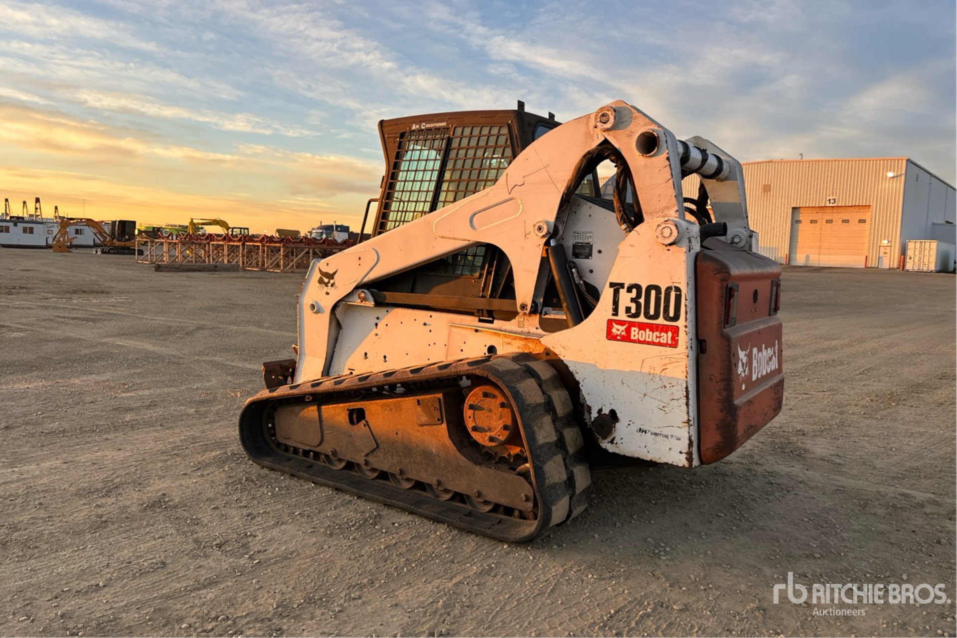 2001 Bobcat T300
