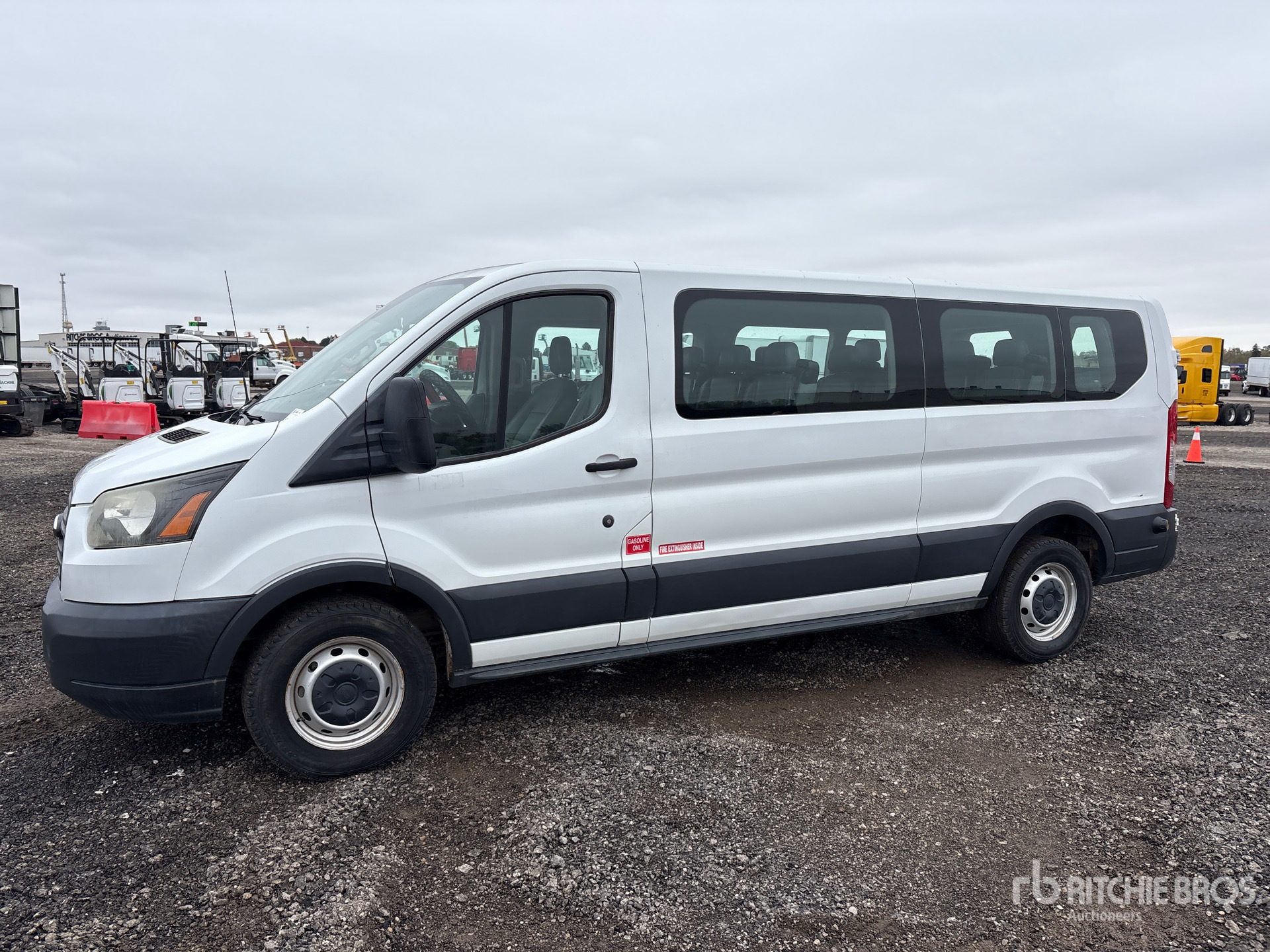 Photo of 2017 Ford TRANSIT 350