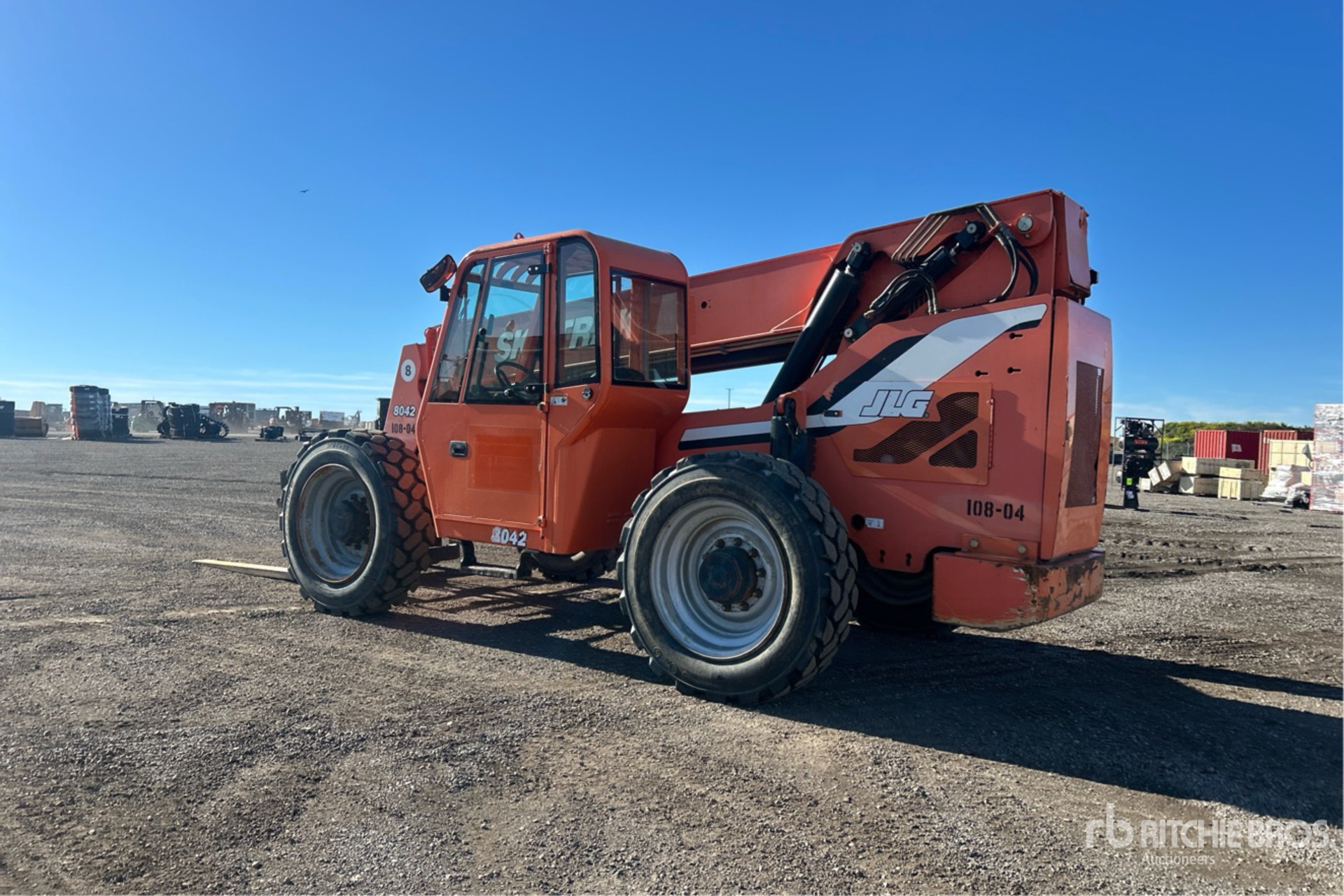 2014 JLG 8042