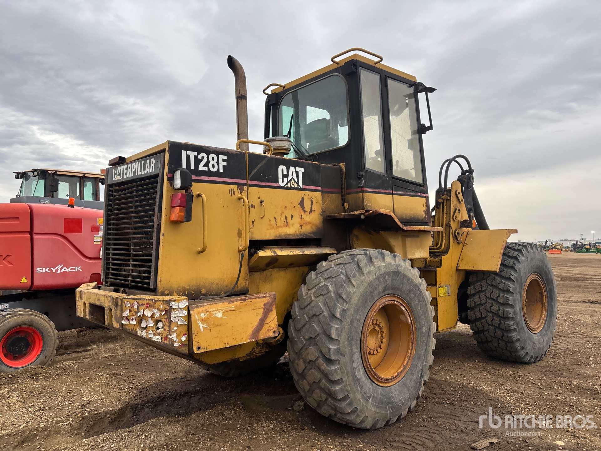 Caterpillar IT28F