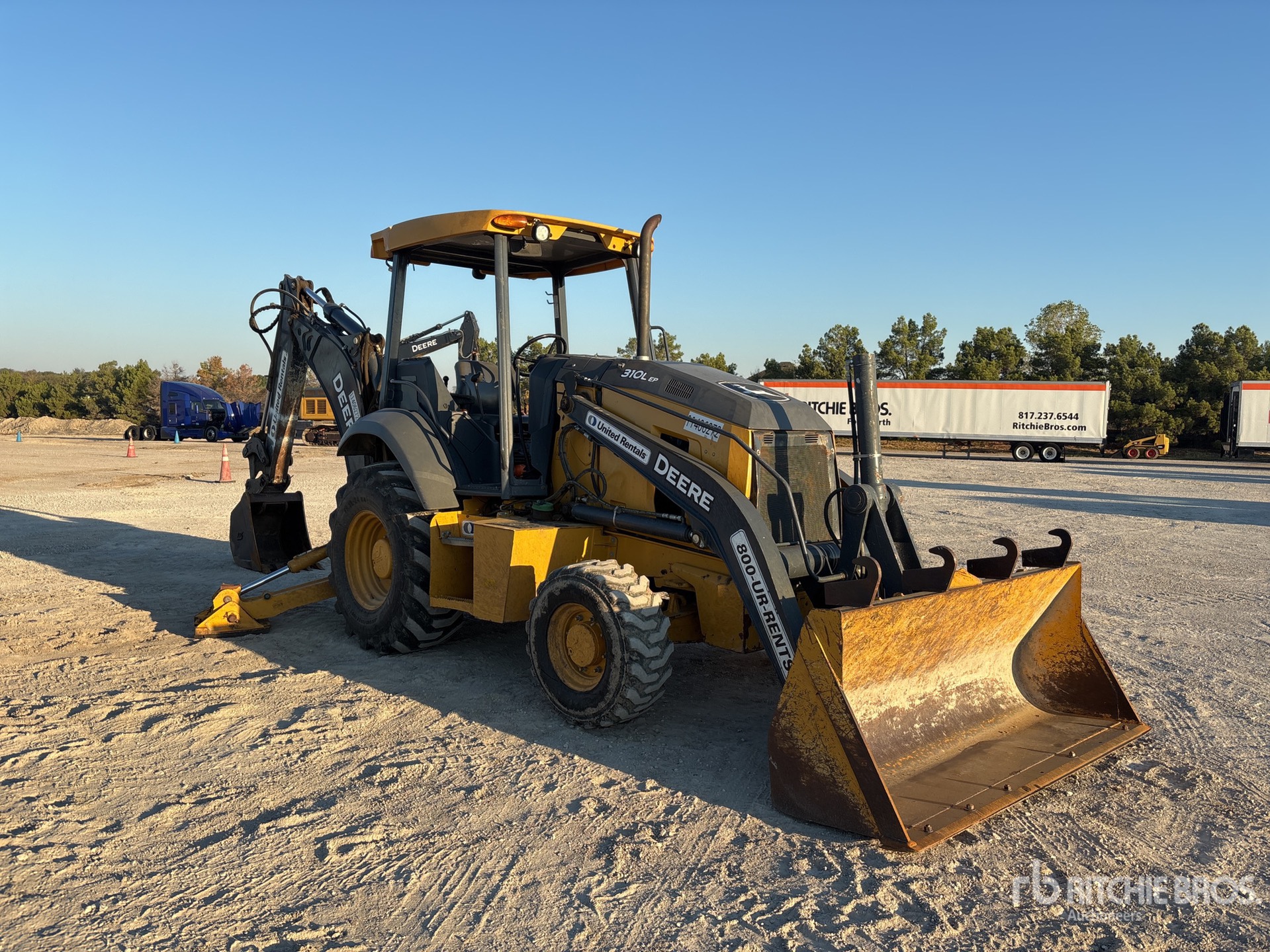 2022 John Deere 310L EP