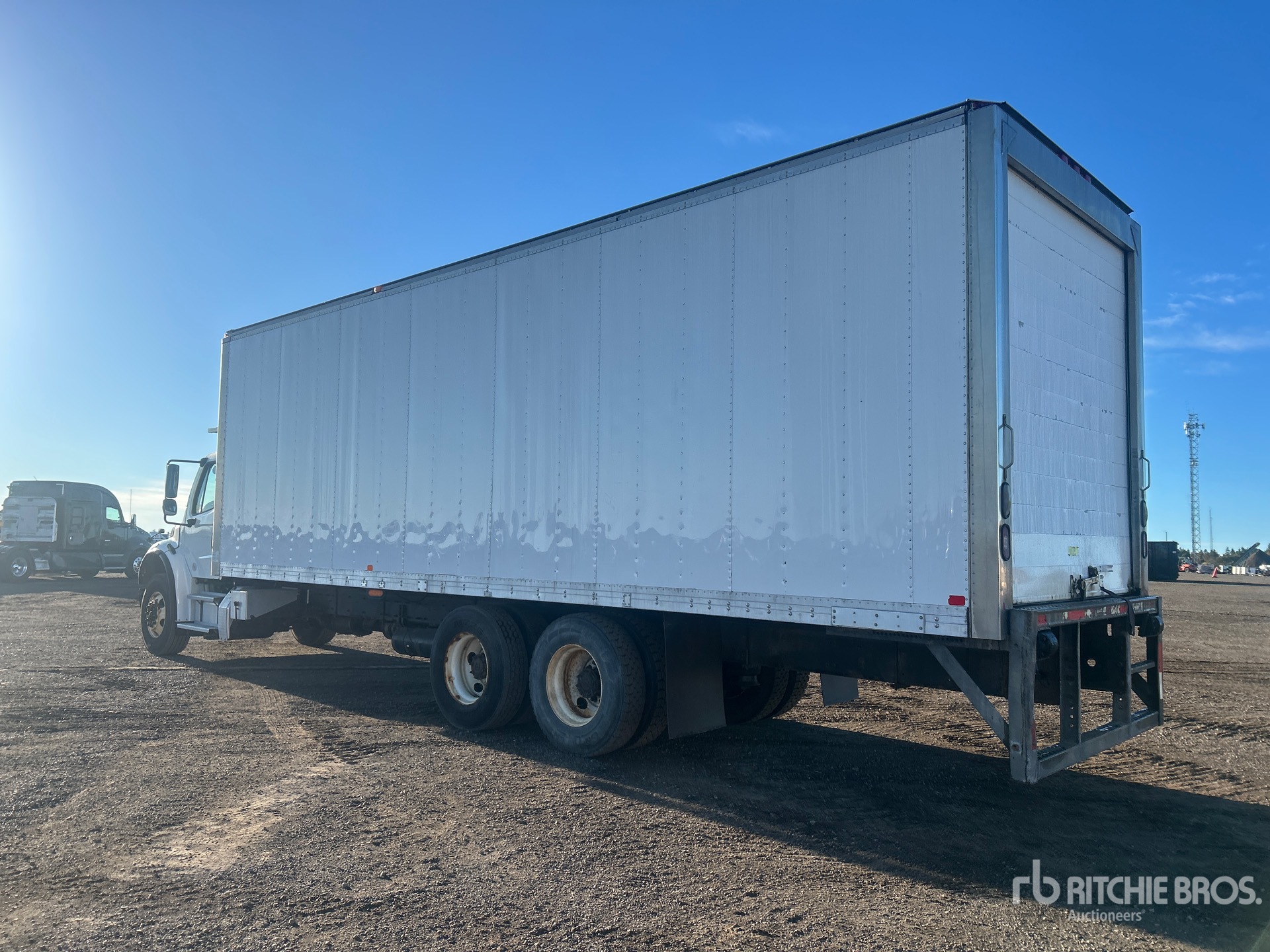 2017 Freightliner M2 106