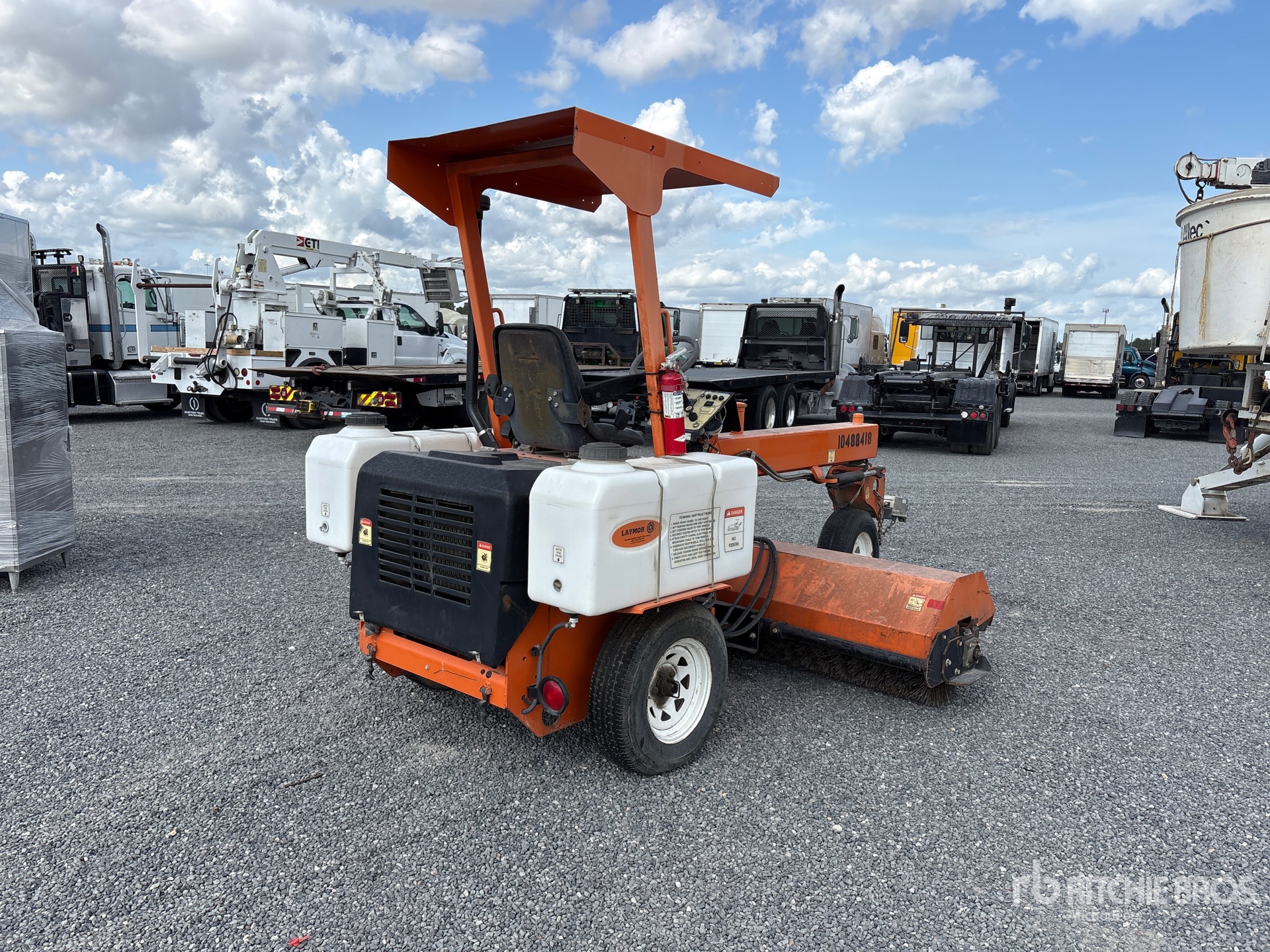 2016 Lay-Mor SM300