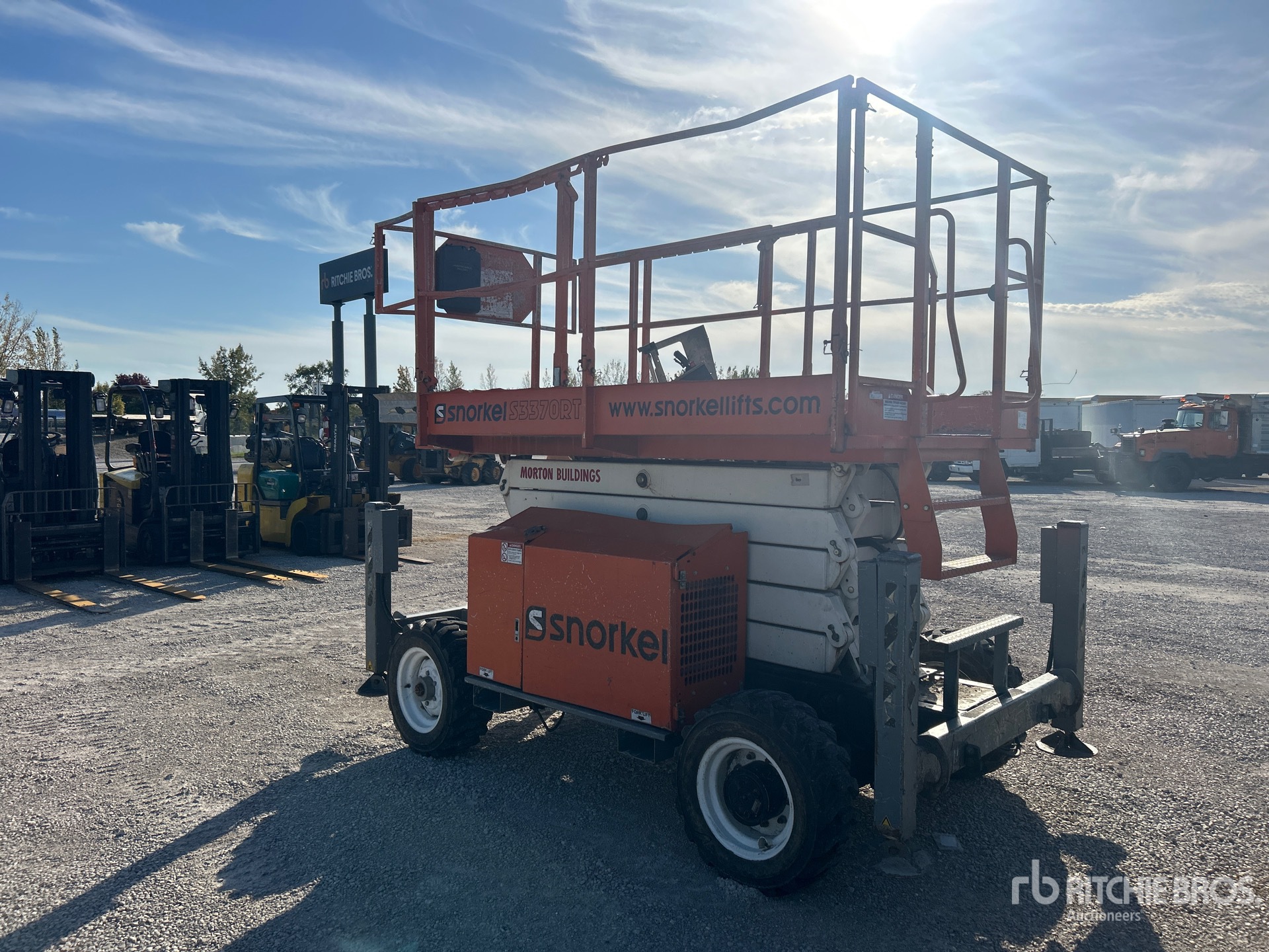 2017 Snorkel S3370RT