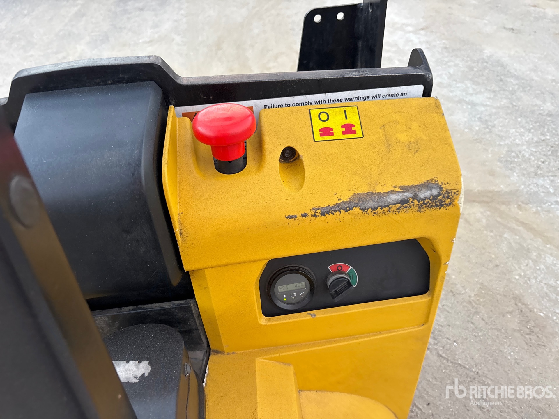 2022 Yale MPB045VG