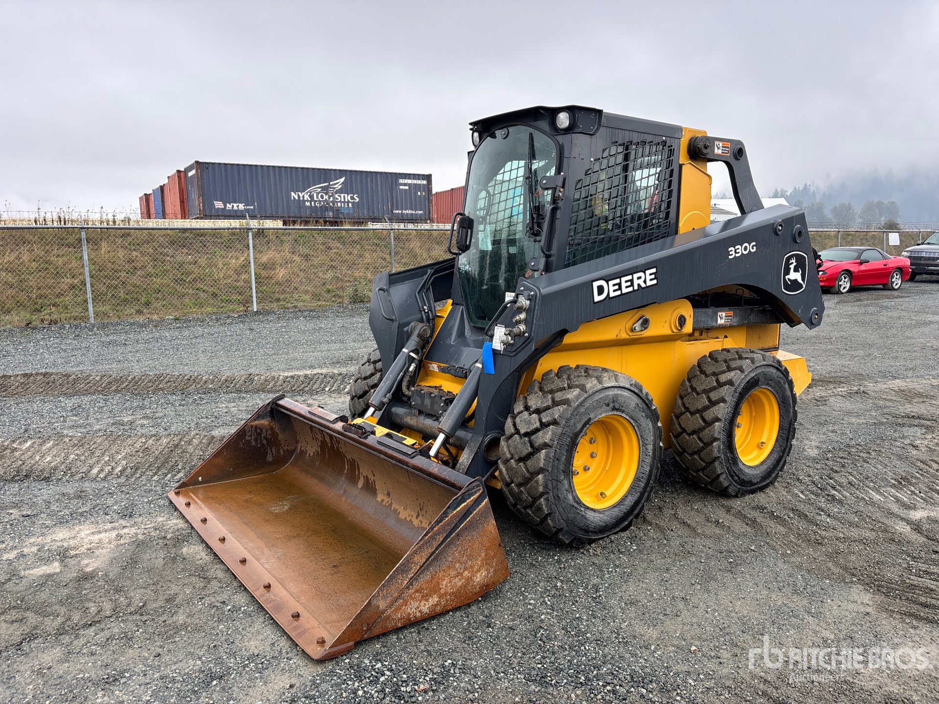 Photo of 2021 John Deere 330G