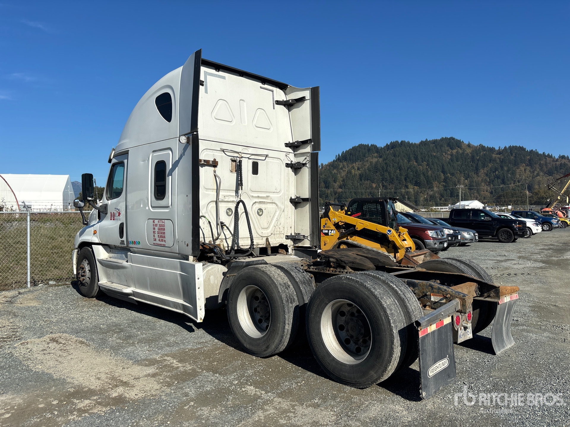 2016 Freightliner CASCADIA 125
