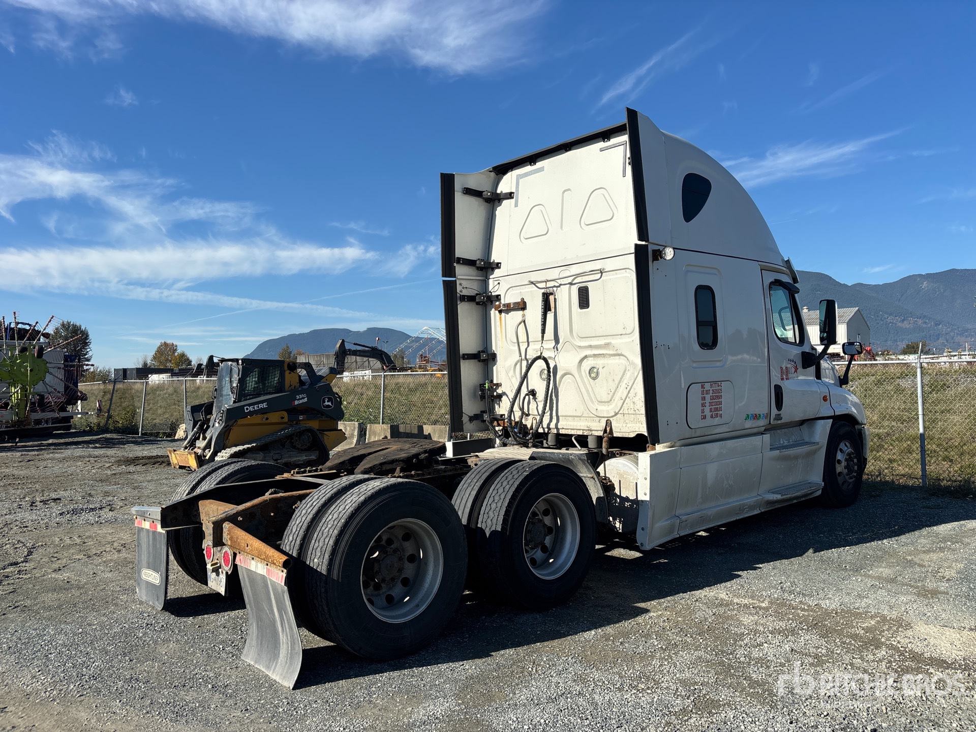 2016 Freightliner CASCADIA 125