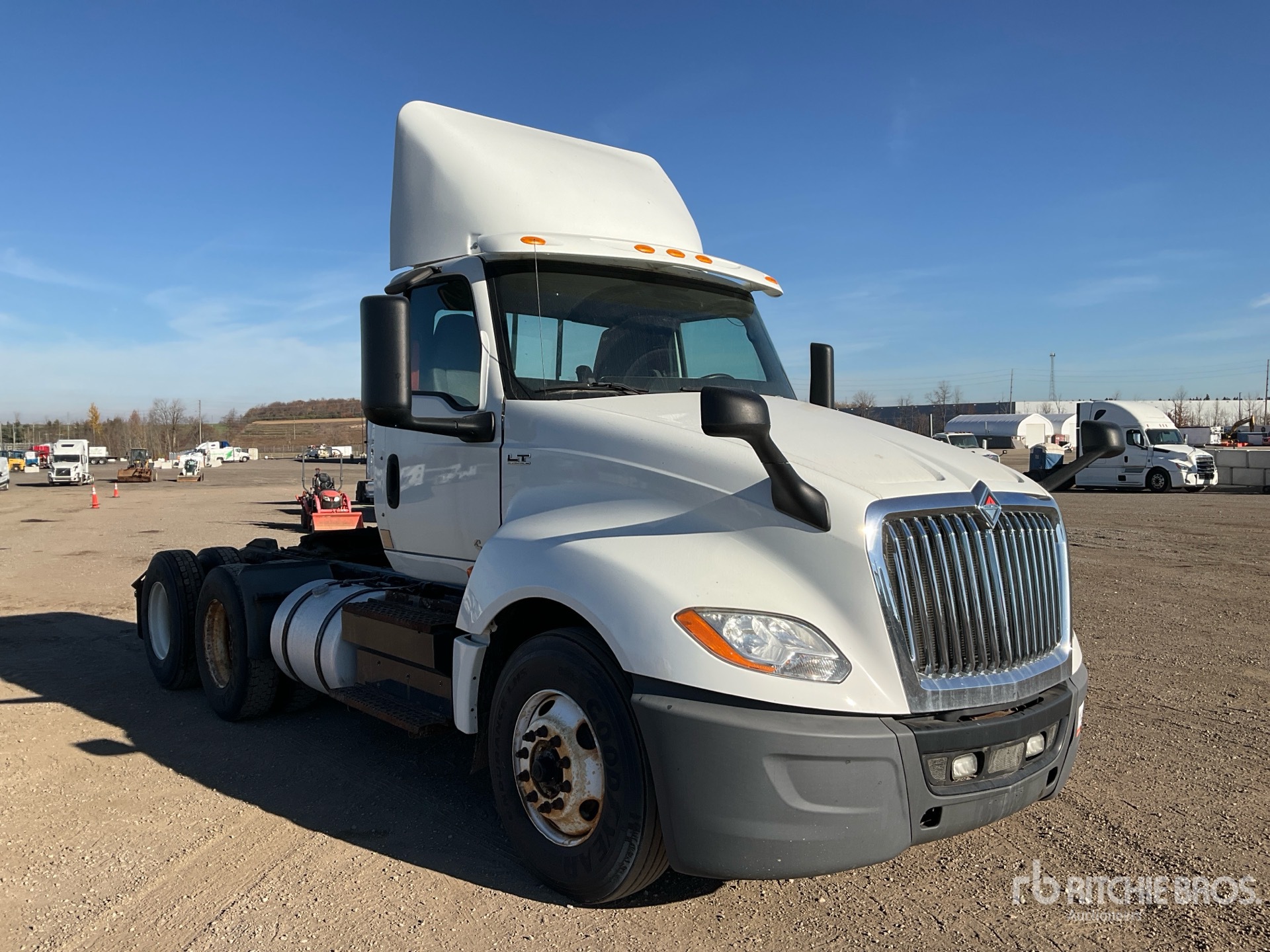 2019 International LT625