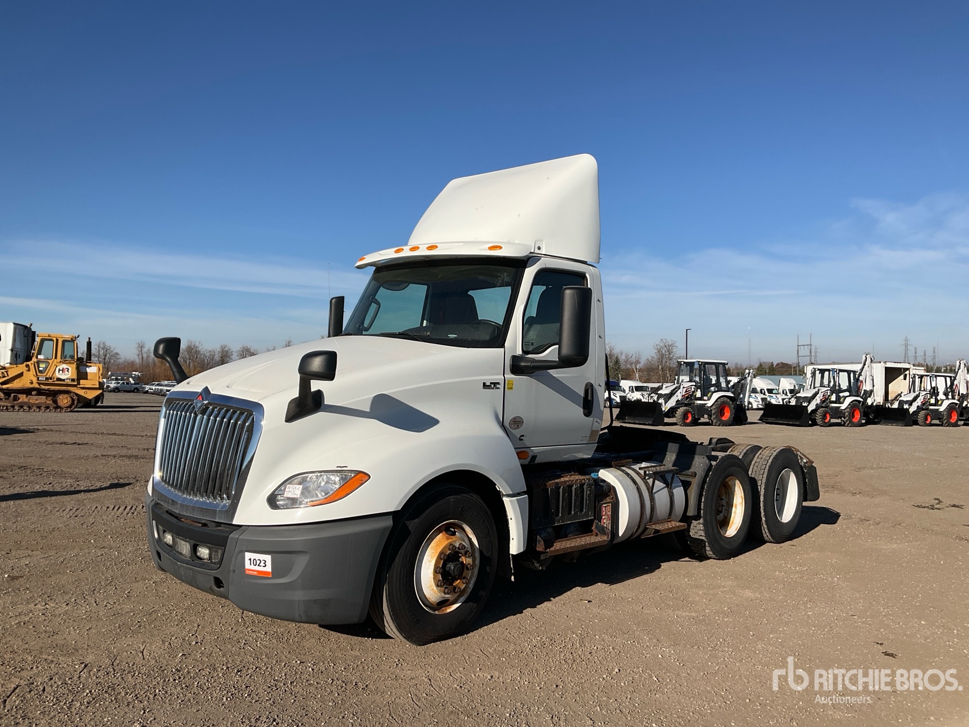 2019 International LT625