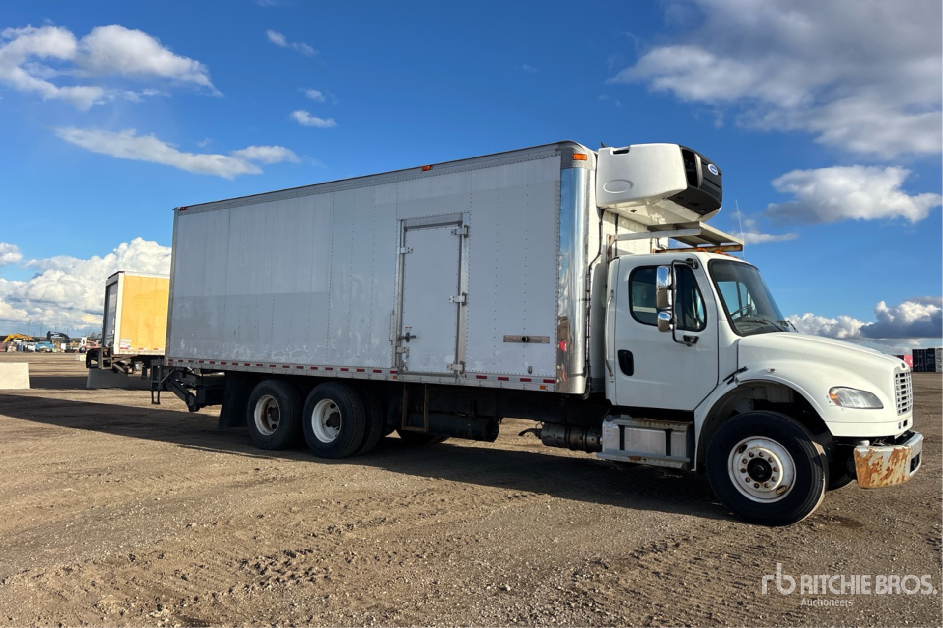 2019 Freightliner M2 106