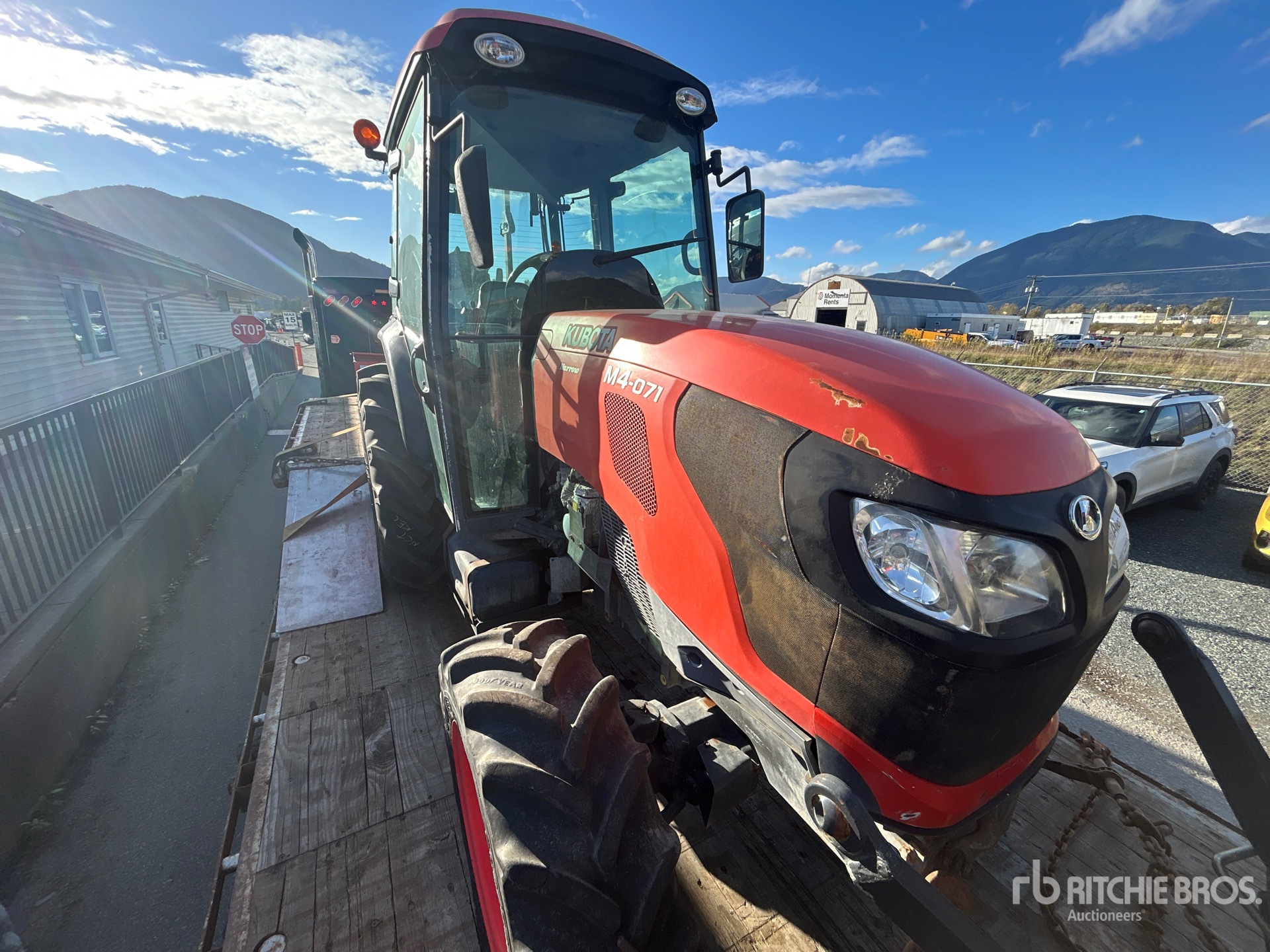 2019 Kubota M4-071