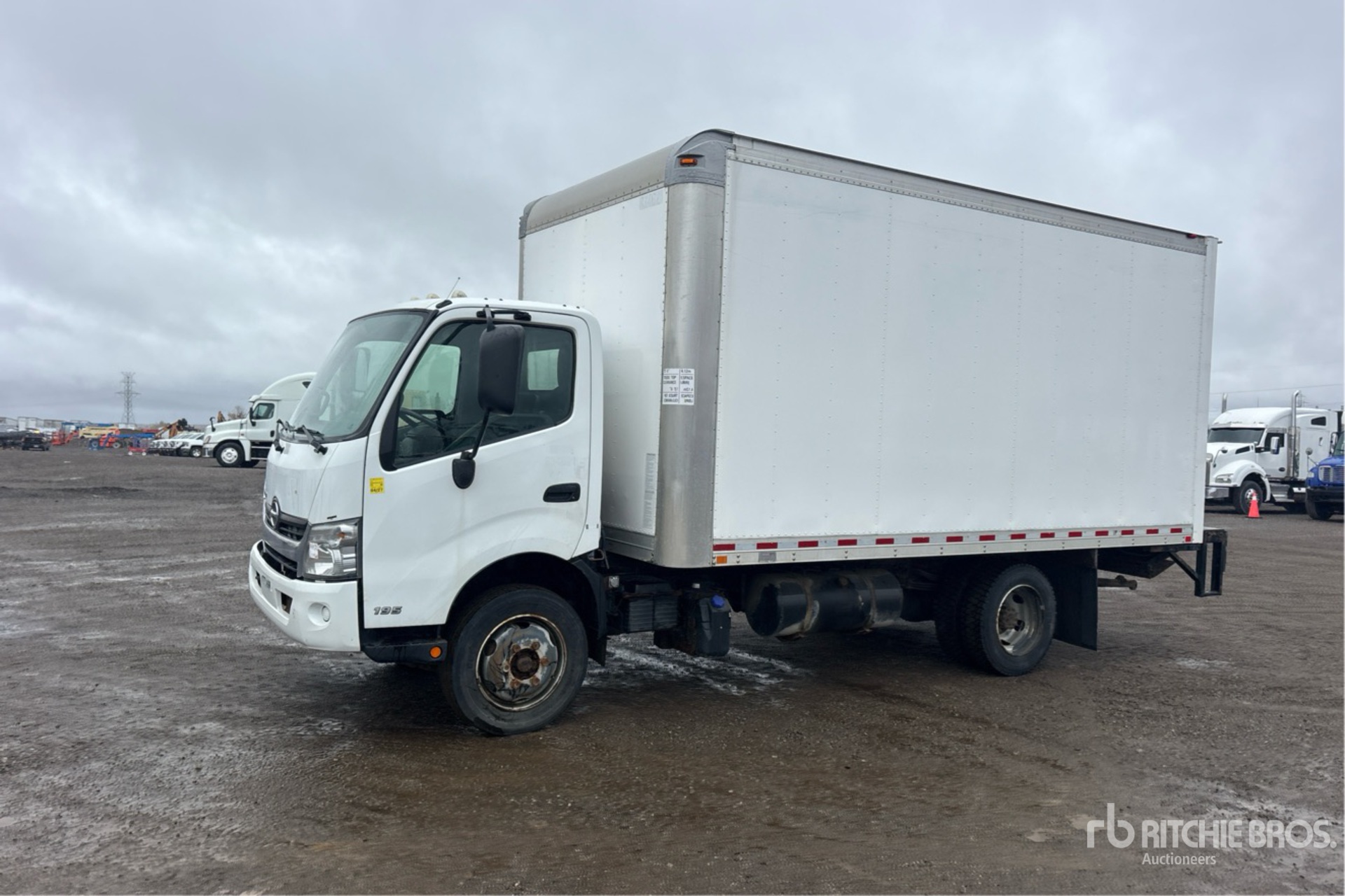 2019 Hino 195