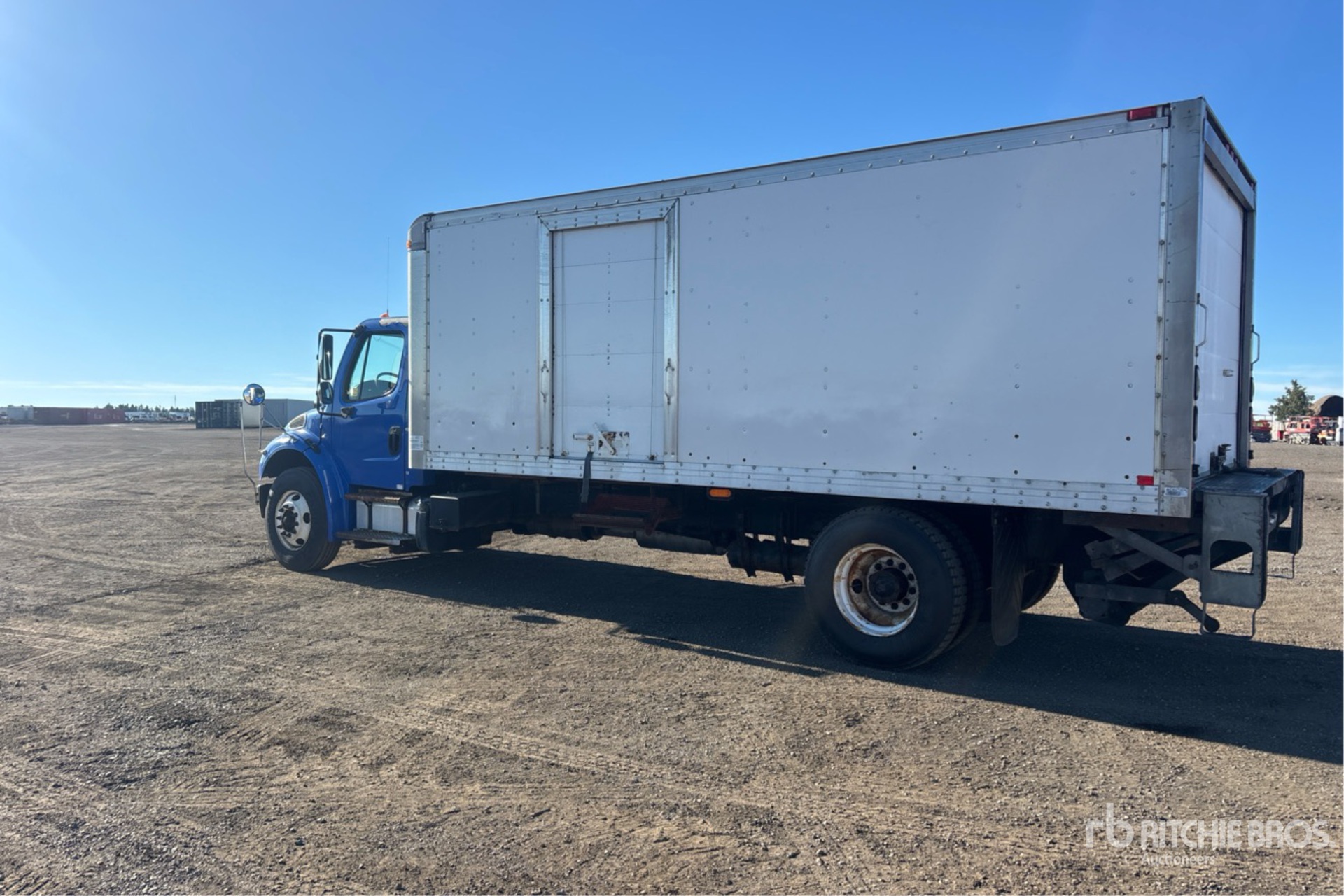 2017 Freightliner M2 106