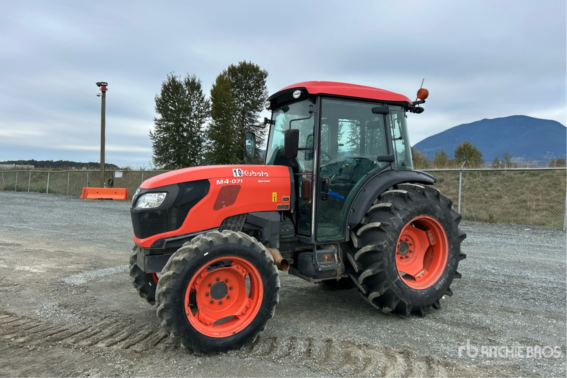 2021 Kubota M4-071