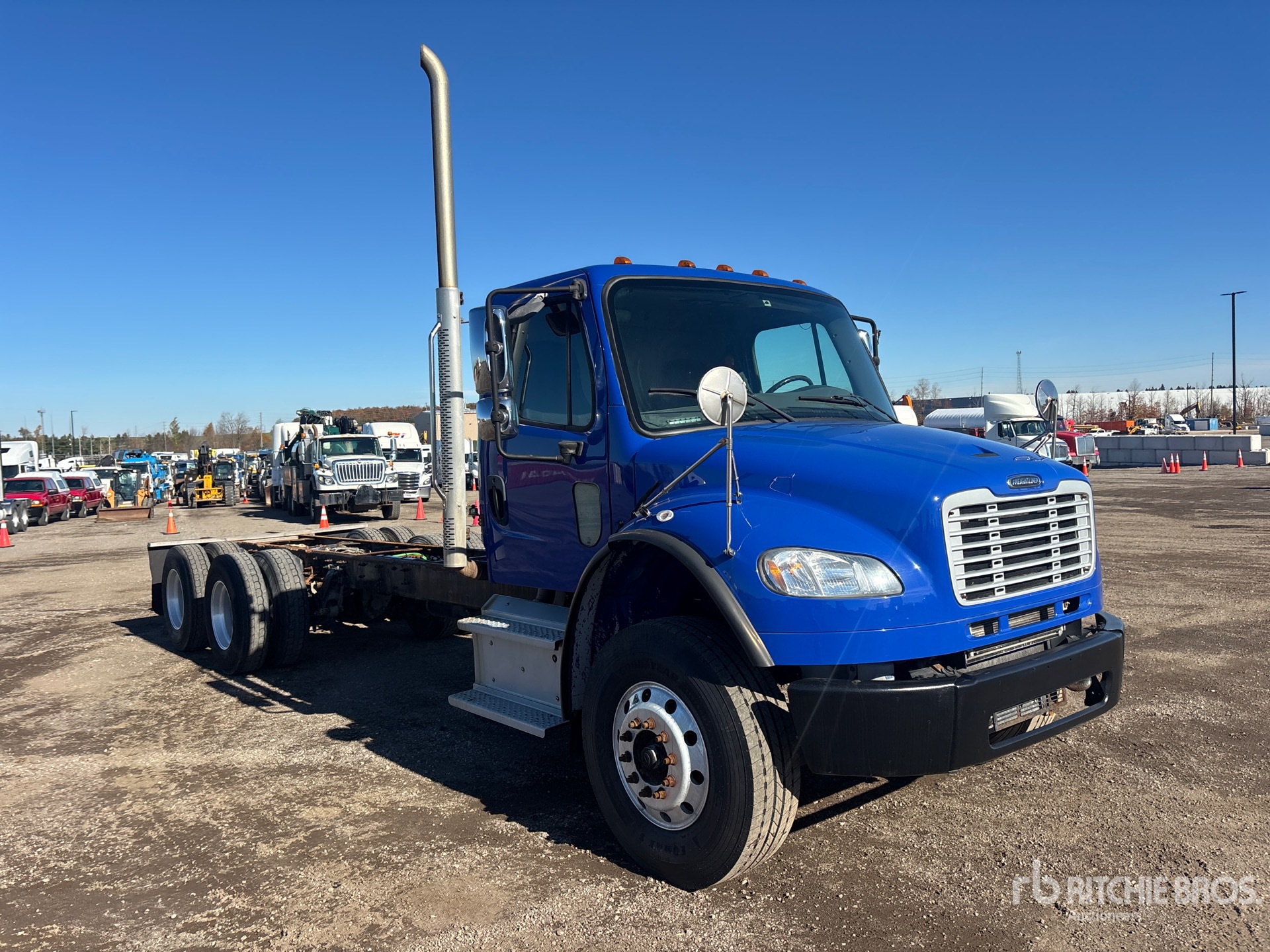 2019 Freightliner M2 106