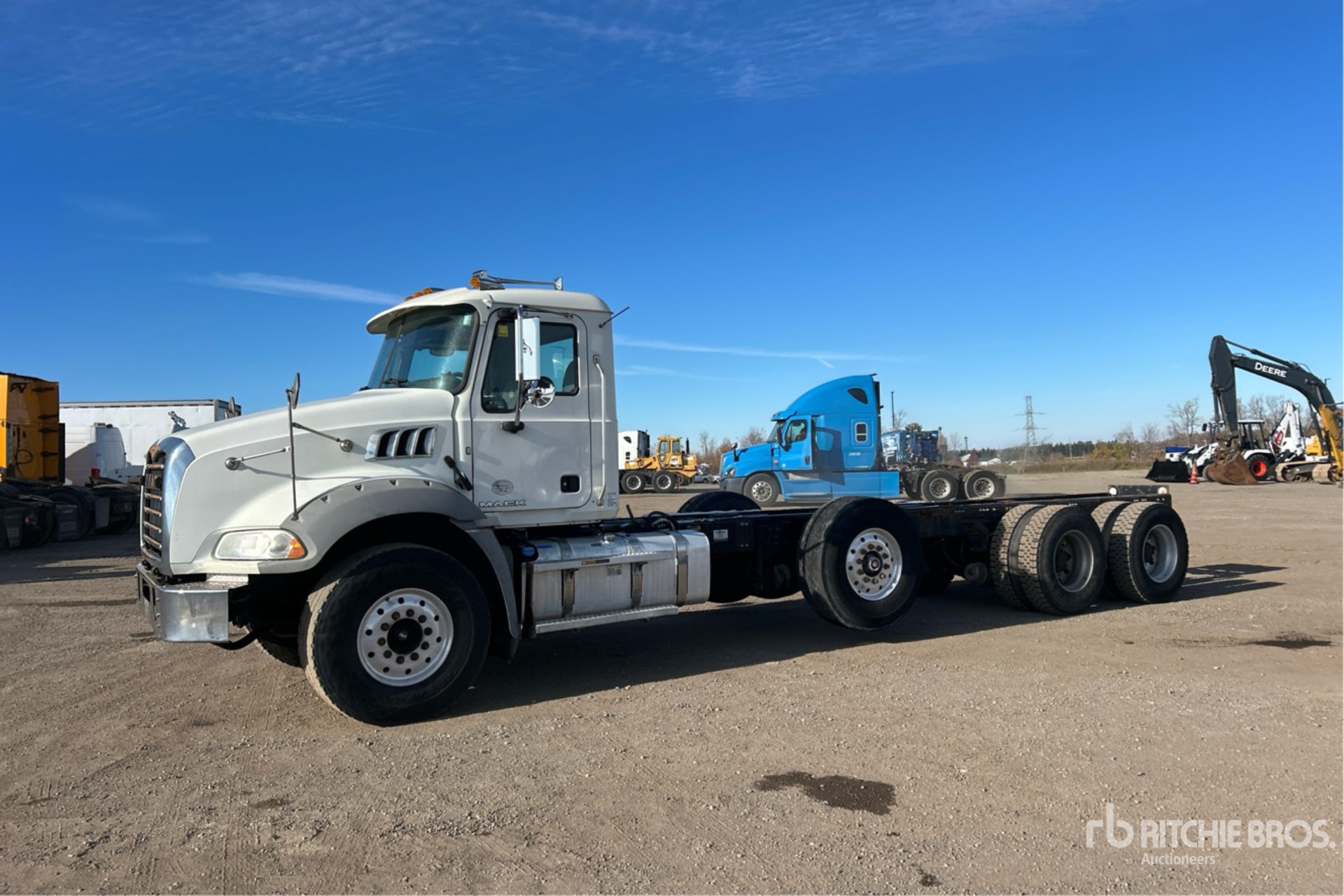2016 Mack GU813