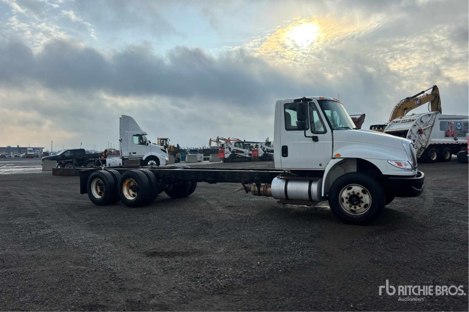2019 International DURASTAR 4400