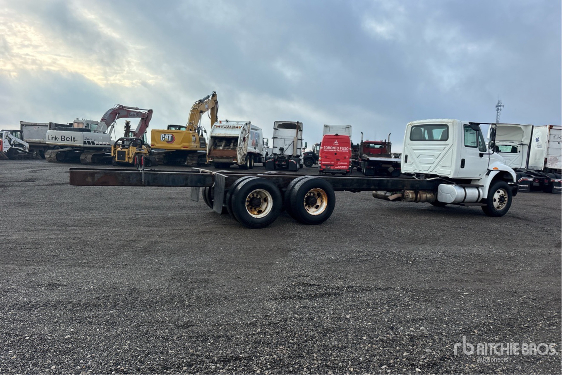 2019 International DURASTAR 4400